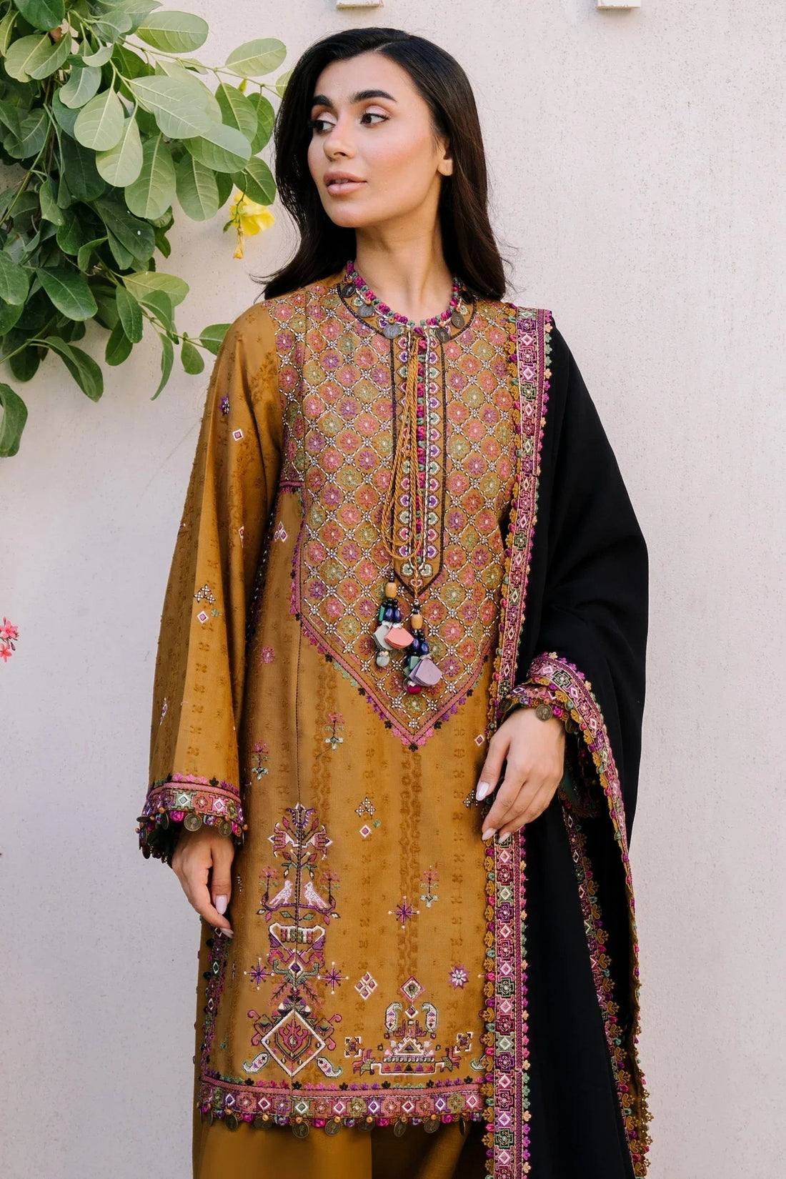 Zaha | Winter 2024 |  GULZAR (ZW24-03) - Aqsa Fabrics