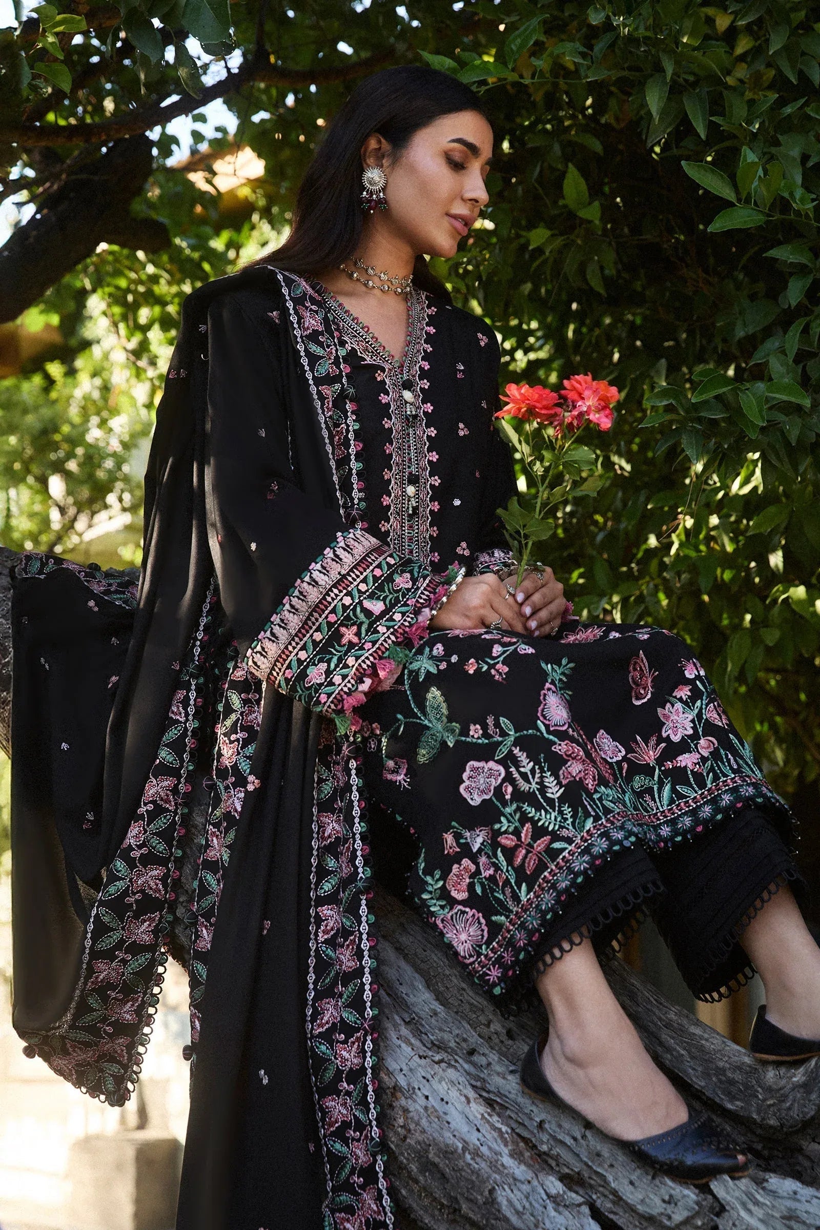 Zaha | Winter 2024 |  NAYAB (ZW24-09) - Aqsa Fabrics
