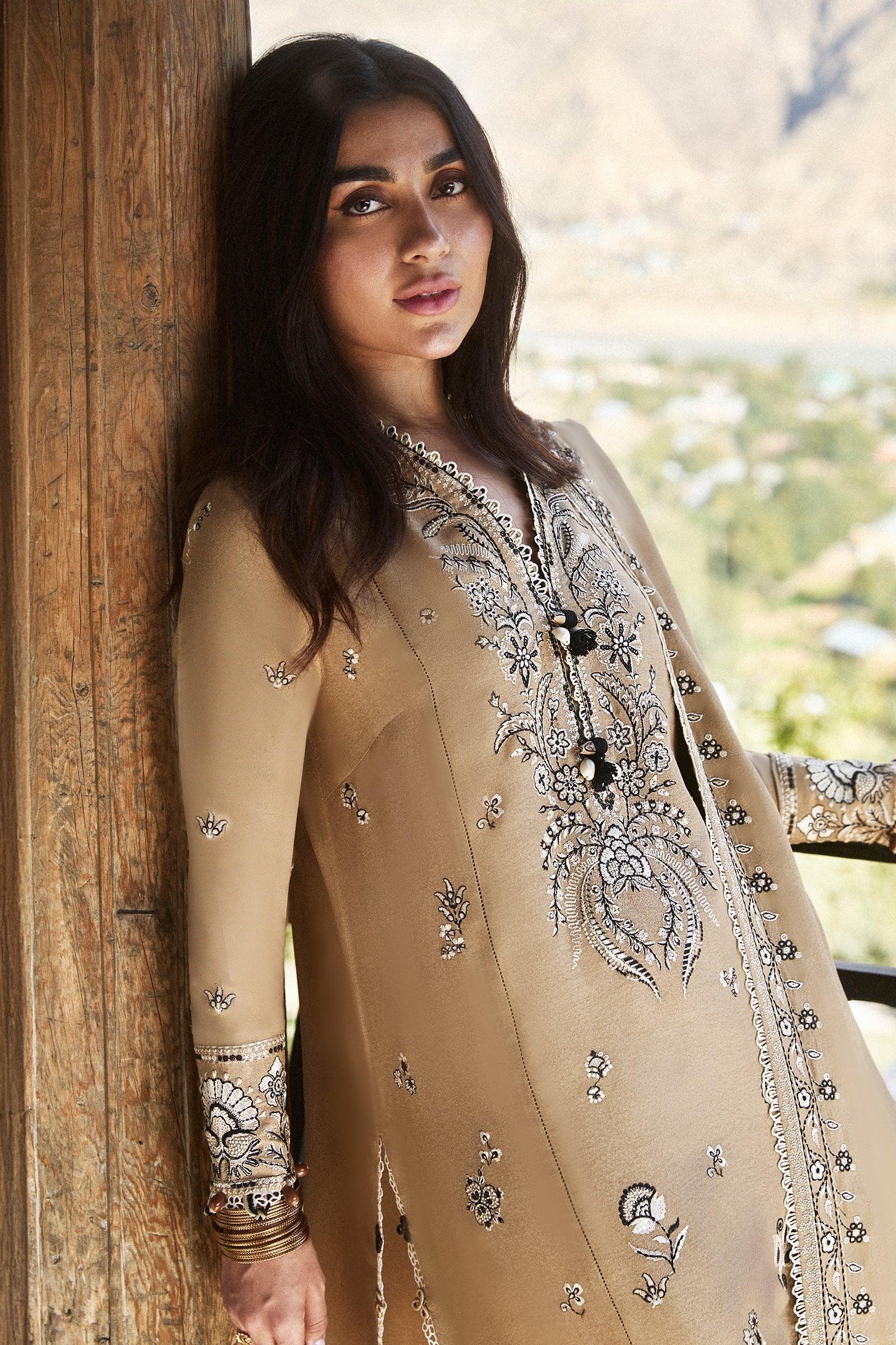 Zaha | Winter 2024 |  SUZANI (ZW24-10) - Aqsa Fabrics