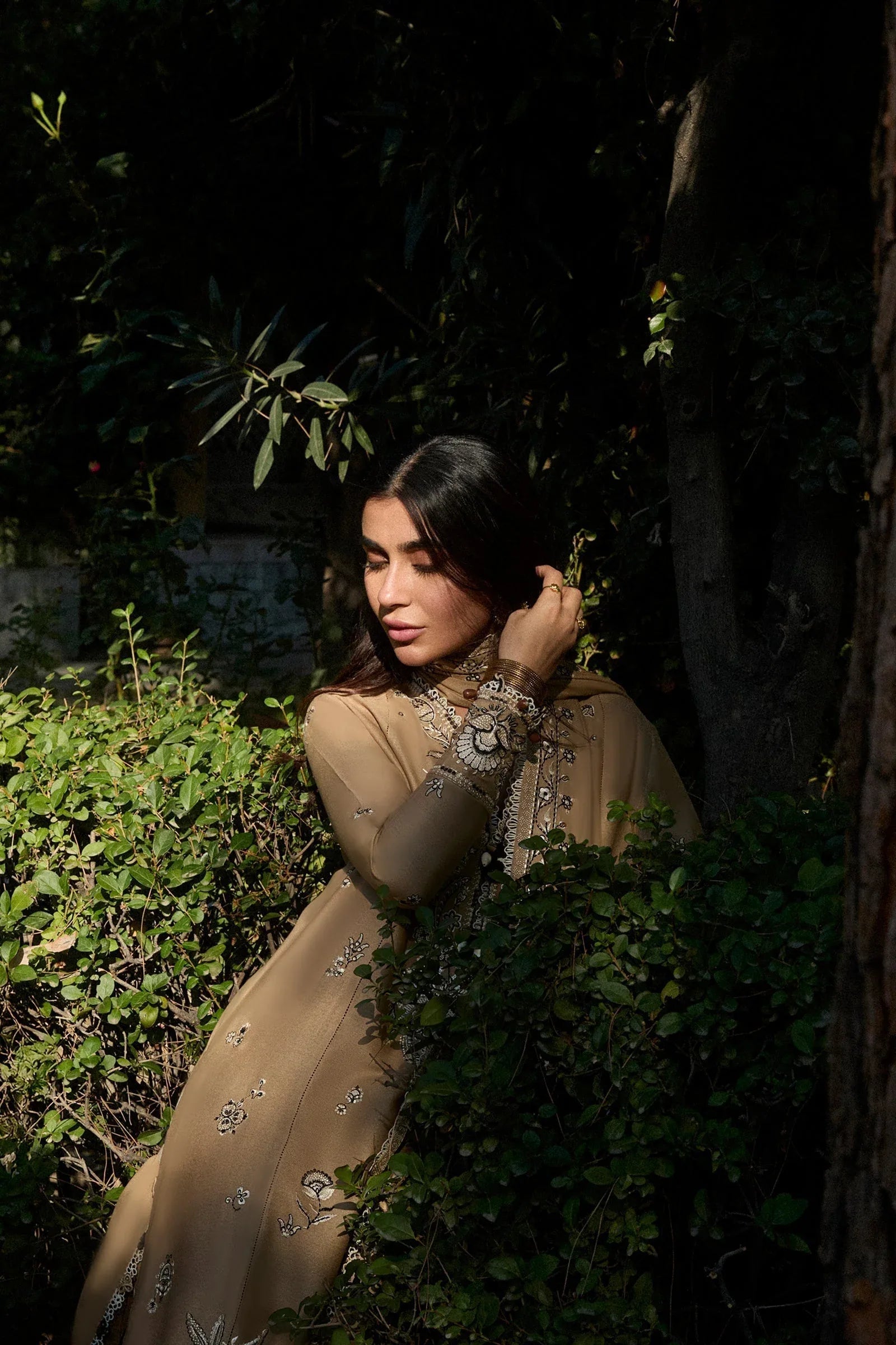 Zaha | Winter 2024 |  SUZANI (ZW24-10) - Aqsa Fabrics