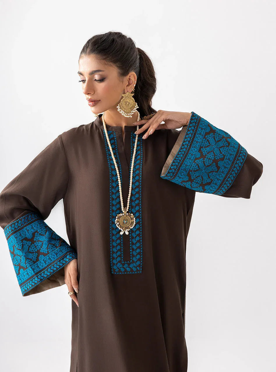 Zainab Chottani | Aara Casual Pret | Dark Chrome - Aqsa Fabrics