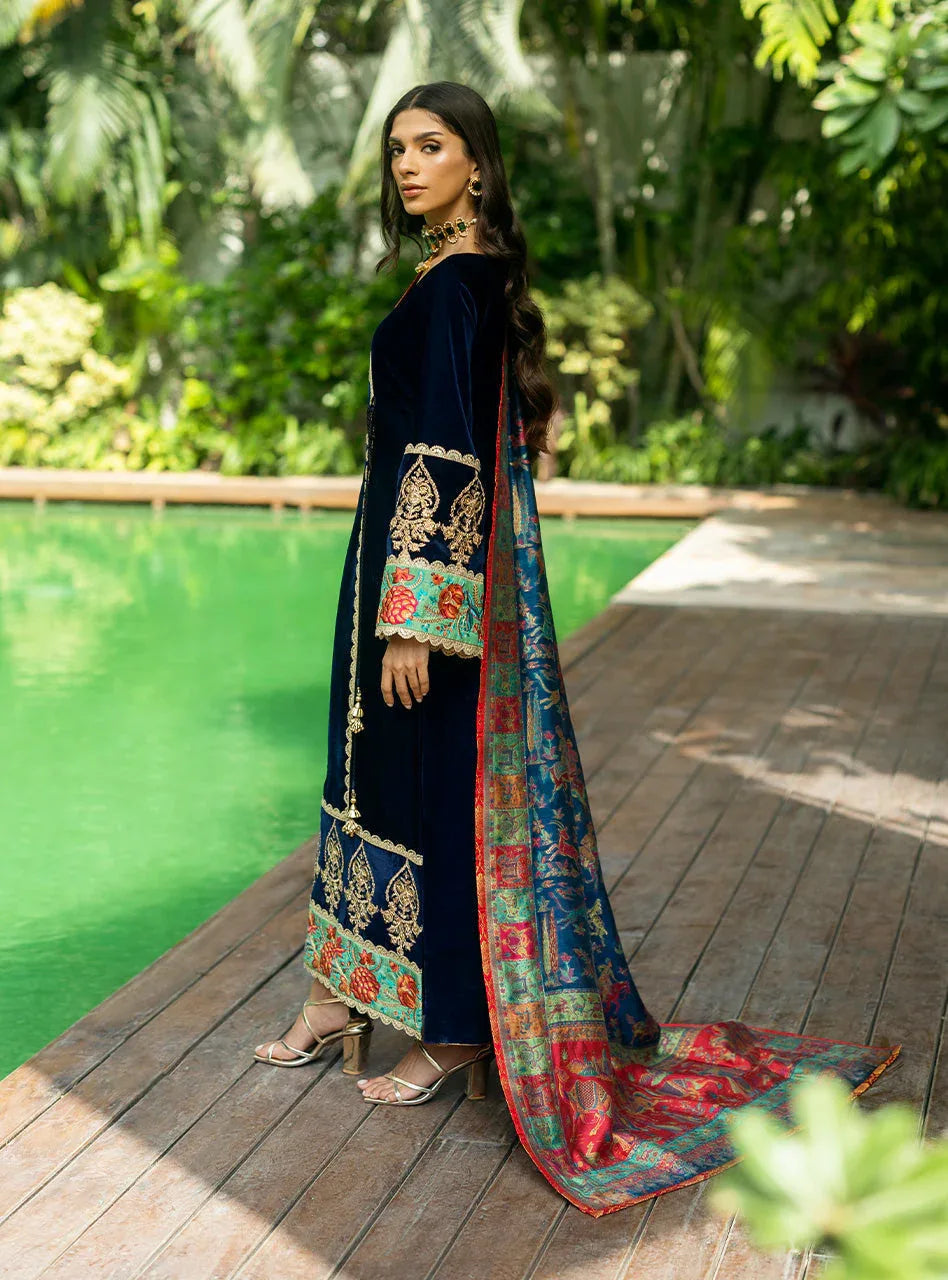 Zainab Chottani | Makhmal Luxe Pret | Farrin - Aqsa Fabrics