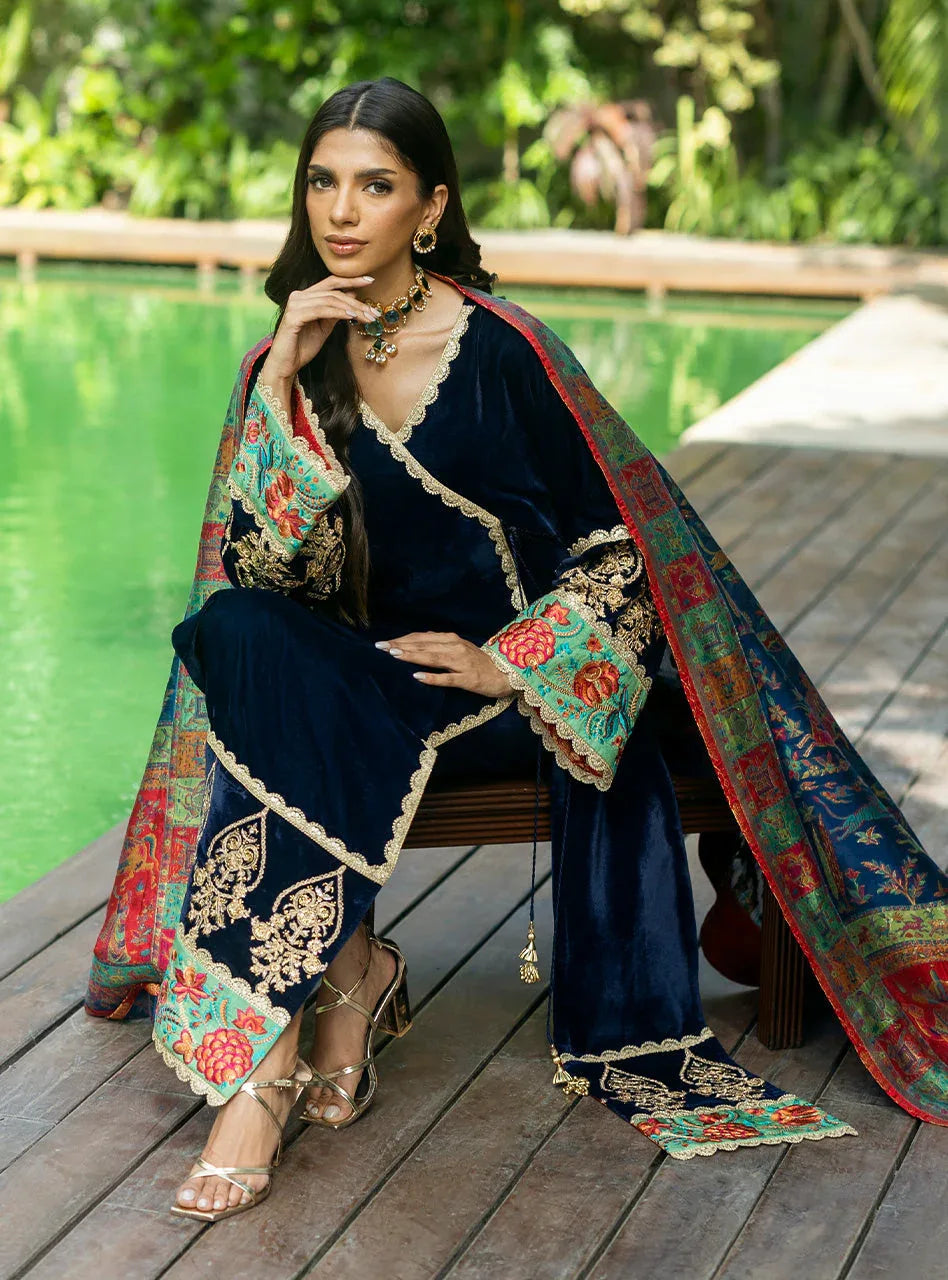 Zainab Chottani | Makhmal Luxe Pret | Farrin - Aqsa Fabrics