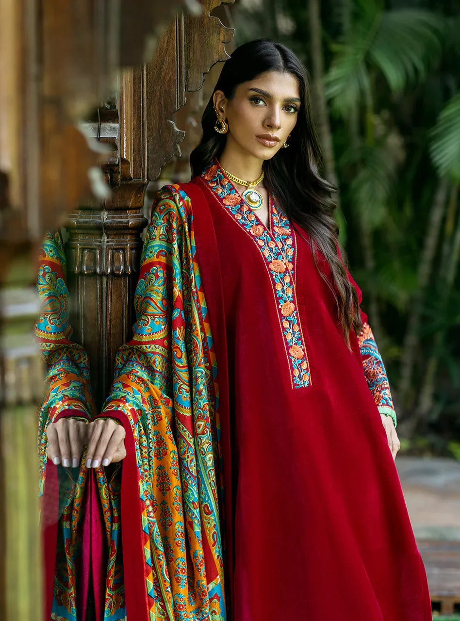 Zainab Chottani | Makhmal Luxe Pret | Shehla - Aqsa Fabrics
