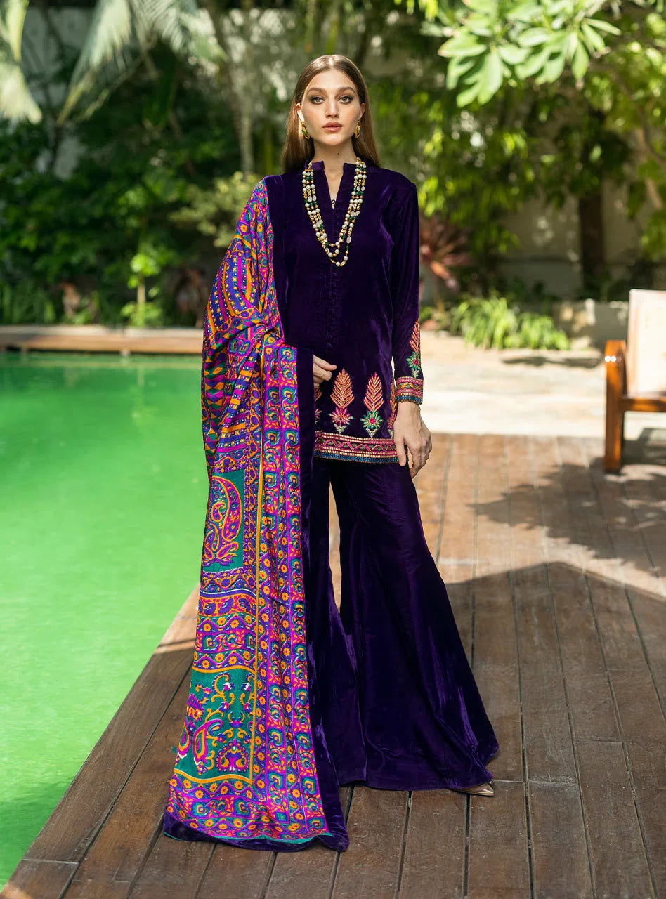 Zainab Chottani | Makhmal Luxe Pret | Habibeh - Aqsa Fabrics