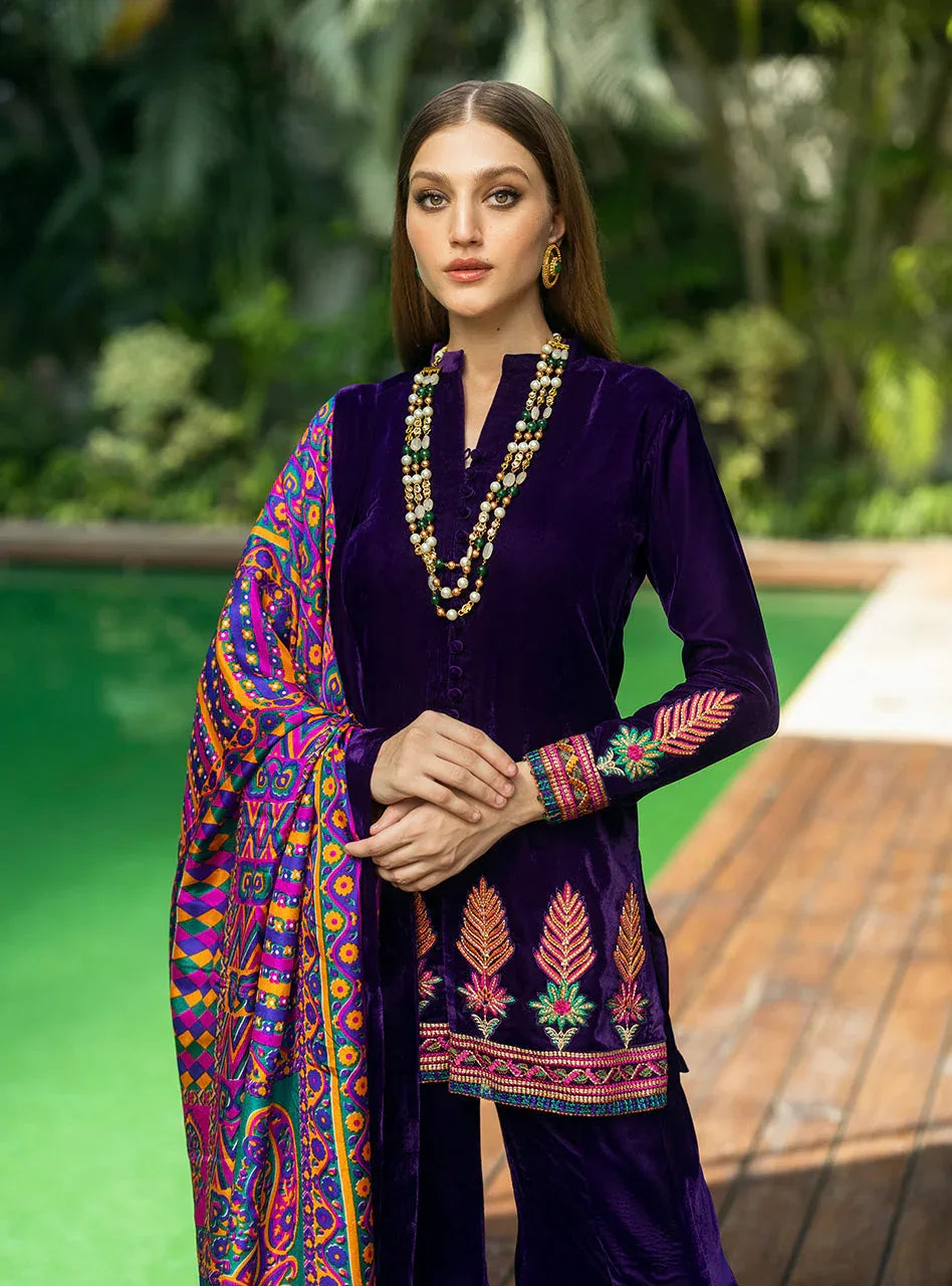 Zainab Chottani | Makhmal Luxe Pret | Habibeh - Aqsa Fabrics