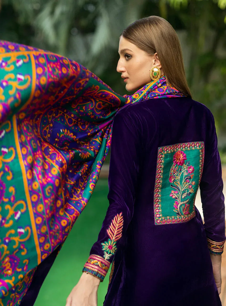 Zainab Chottani | Makhmal Luxe Pret | Habibeh - Aqsa Fabrics