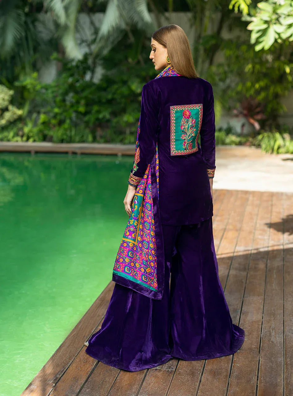 Zainab Chottani | Makhmal Luxe Pret | Habibeh - Aqsa Fabrics