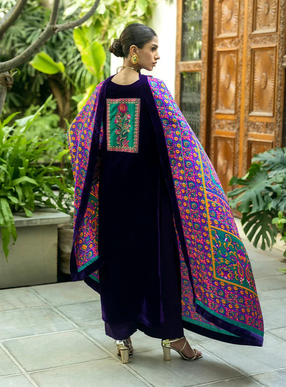 Zainab Chottani | Makhmal Luxe Pret | Rangin - Aqsa Fabrics