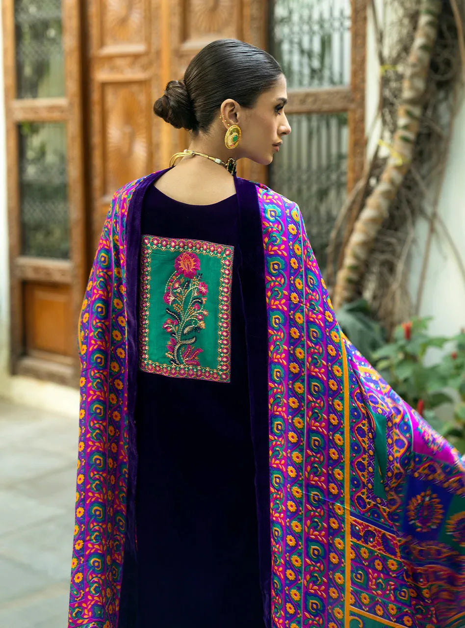 Zainab Chottani | Makhmal Luxe Pret | Rangin - Aqsa Fabrics