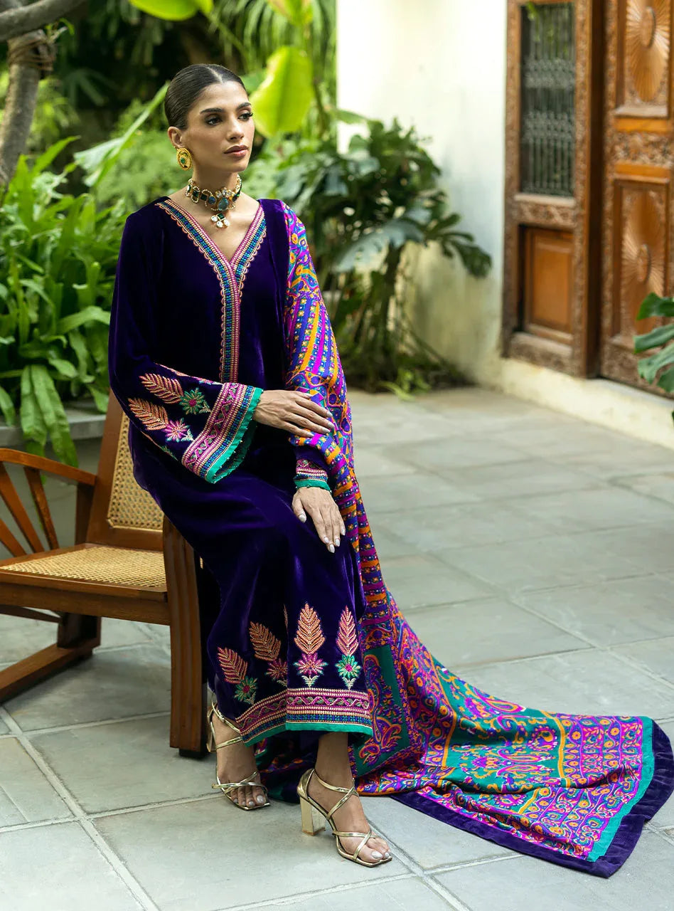 Zainab Chottani | Makhmal Luxe Pret | Rangin - Aqsa Fabrics