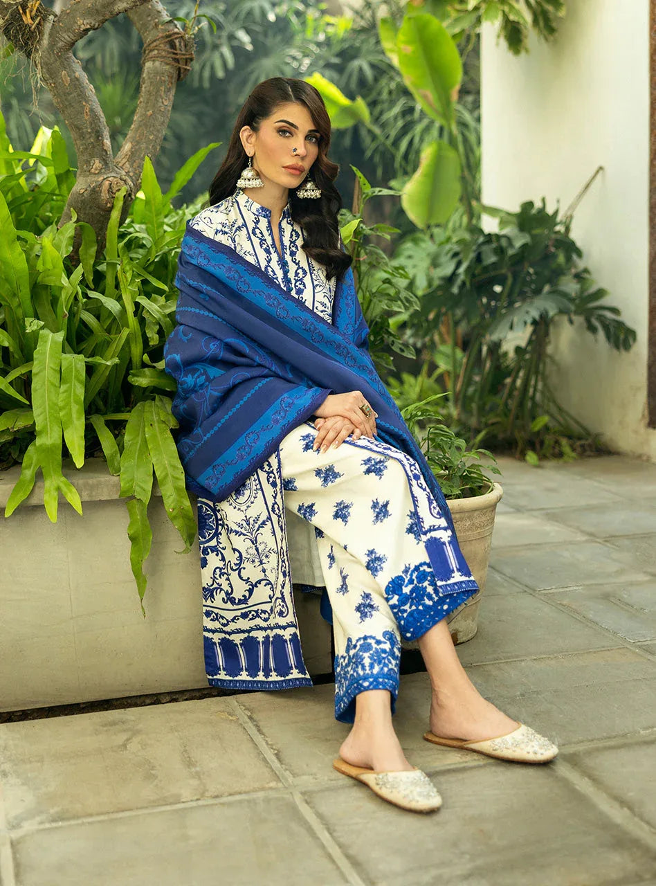 Zainab Chottani | Winter Shawls 24 |  Rania - Aqsa Fabrics