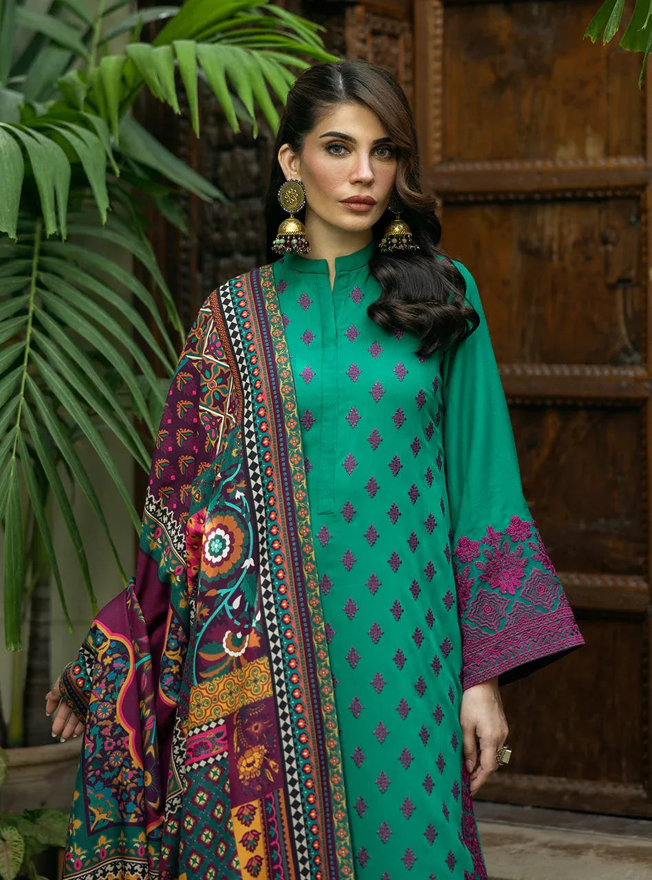 Zainab Chottani | Winter Shawls 24 | Esha - Aqsa Fabrics