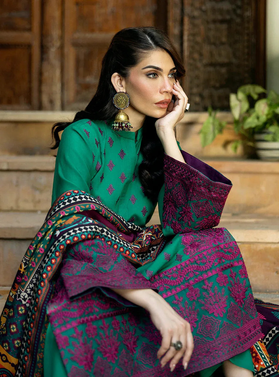 Zainab Chottani | Winter Shawls 24 | Esha - Aqsa Fabrics