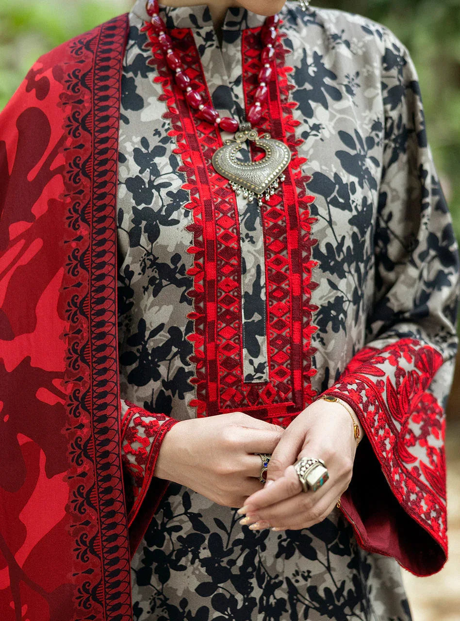 Zainab Chottani | Winter Shawls 24 |  Zemestan - Aqsa Fabrics
