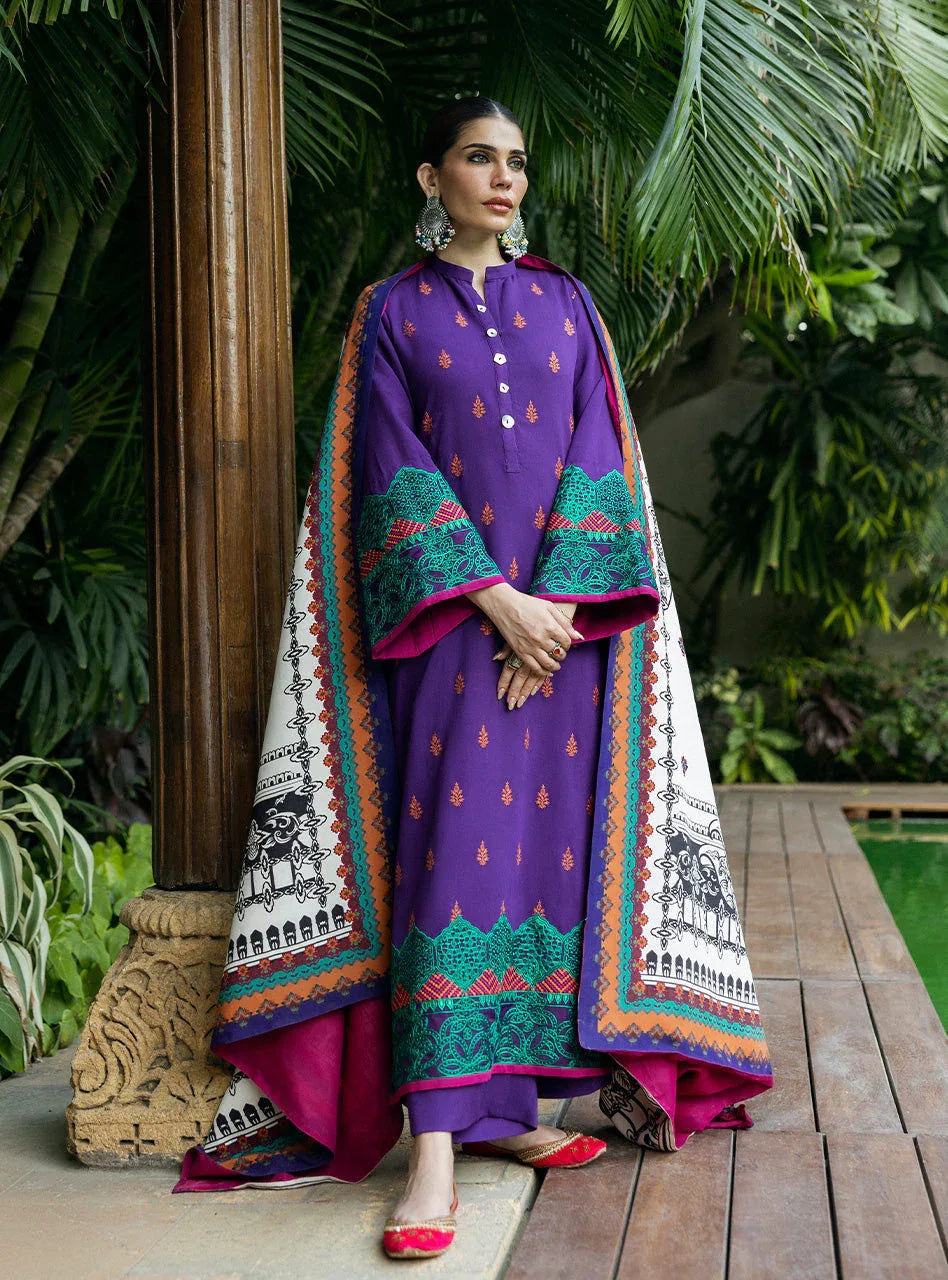Zainab Chottani | Winter Shawls 24 |  Vaniza - Aqsa Fabrics