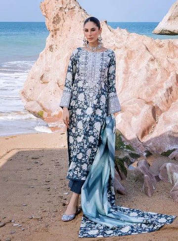 Zainab Chottani | Winter Shawls | Kinara - Aqsa Fabrics