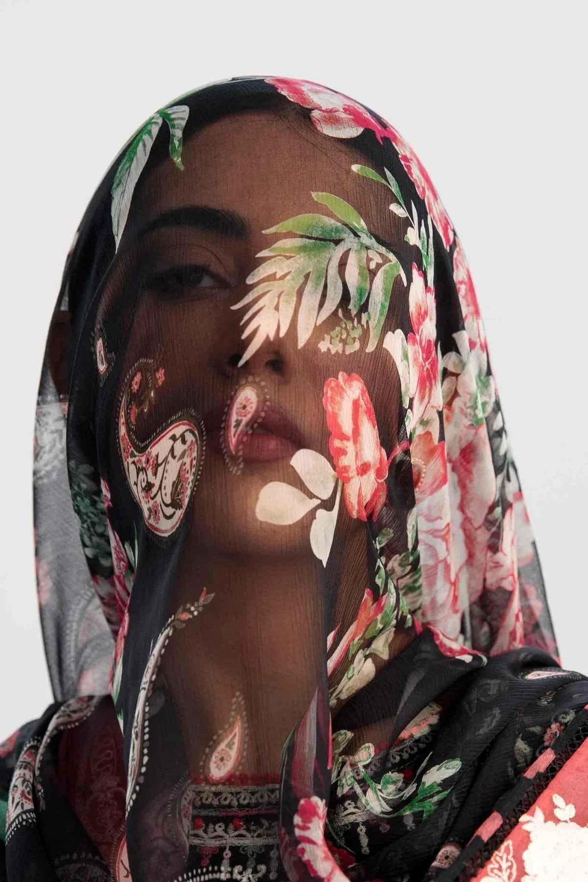 Zara Shahjahan - COCO LAWN SS '23 - Z23-9B - TC-365 - Aqsa Fabrics