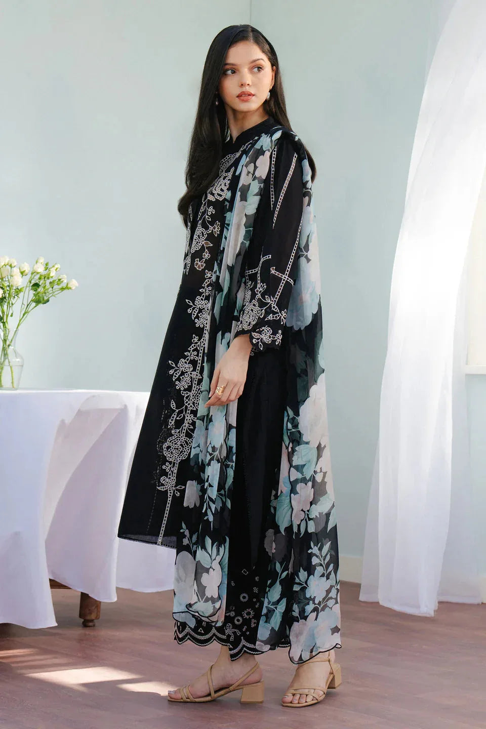 Zara Shahjahan | Coco Lawn 25 | ECLAT-7B - Aqsa Fabrics