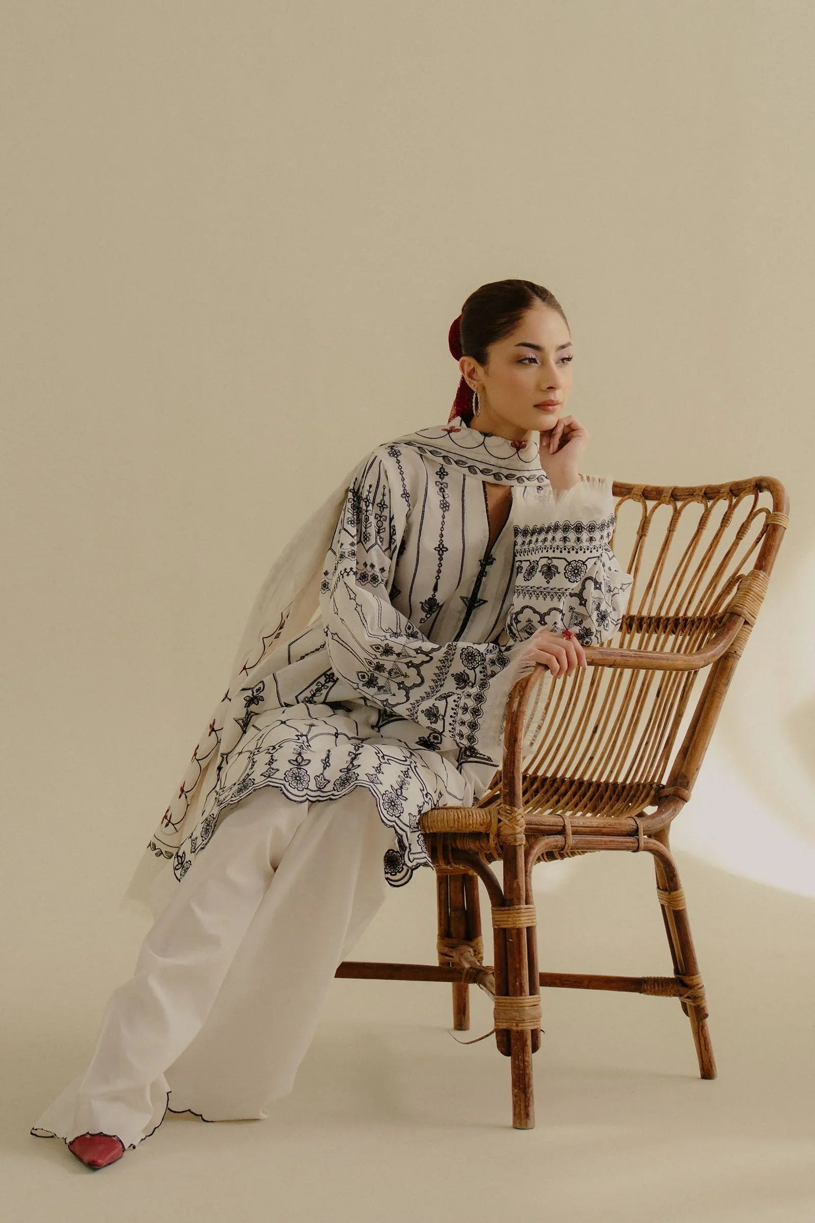 Zara Shahjahan | Coco Lawn 25 | Iris-2B - Aqsa Fabrics