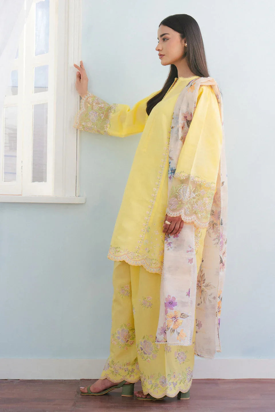 Zara Shahjahan | Coco Lawn 25 | MEADOW-8A - Aqsa Fabrics