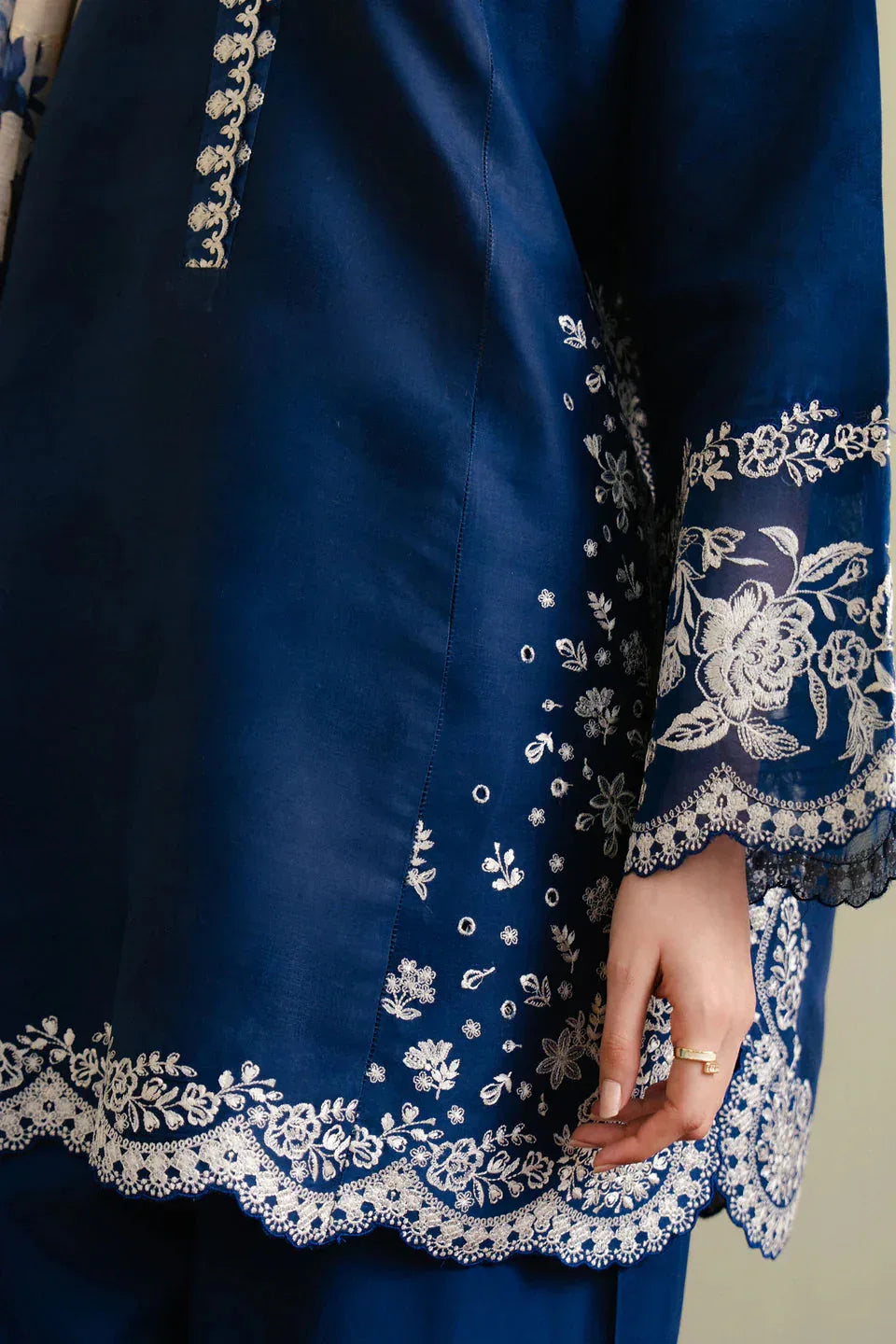 Zara Shahjahan | Coco Lawn 25 | MEADOW-8B - Aqsa Fabrics