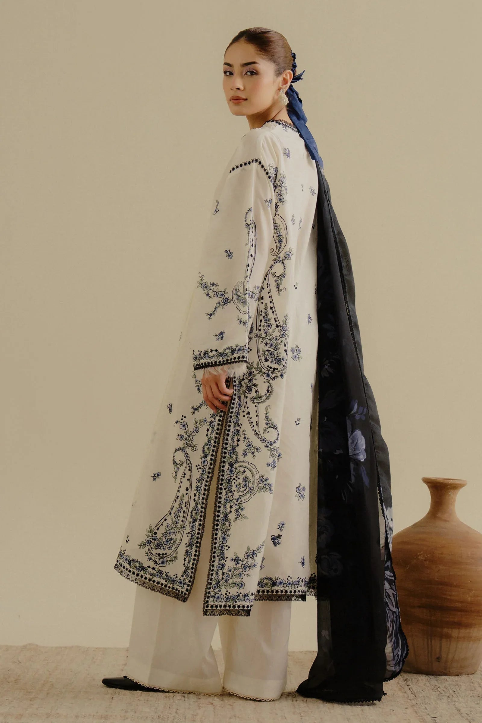 Zara Shahjahan | Coco Lawn 25 | Yana-4A - Aqsa Fabrics