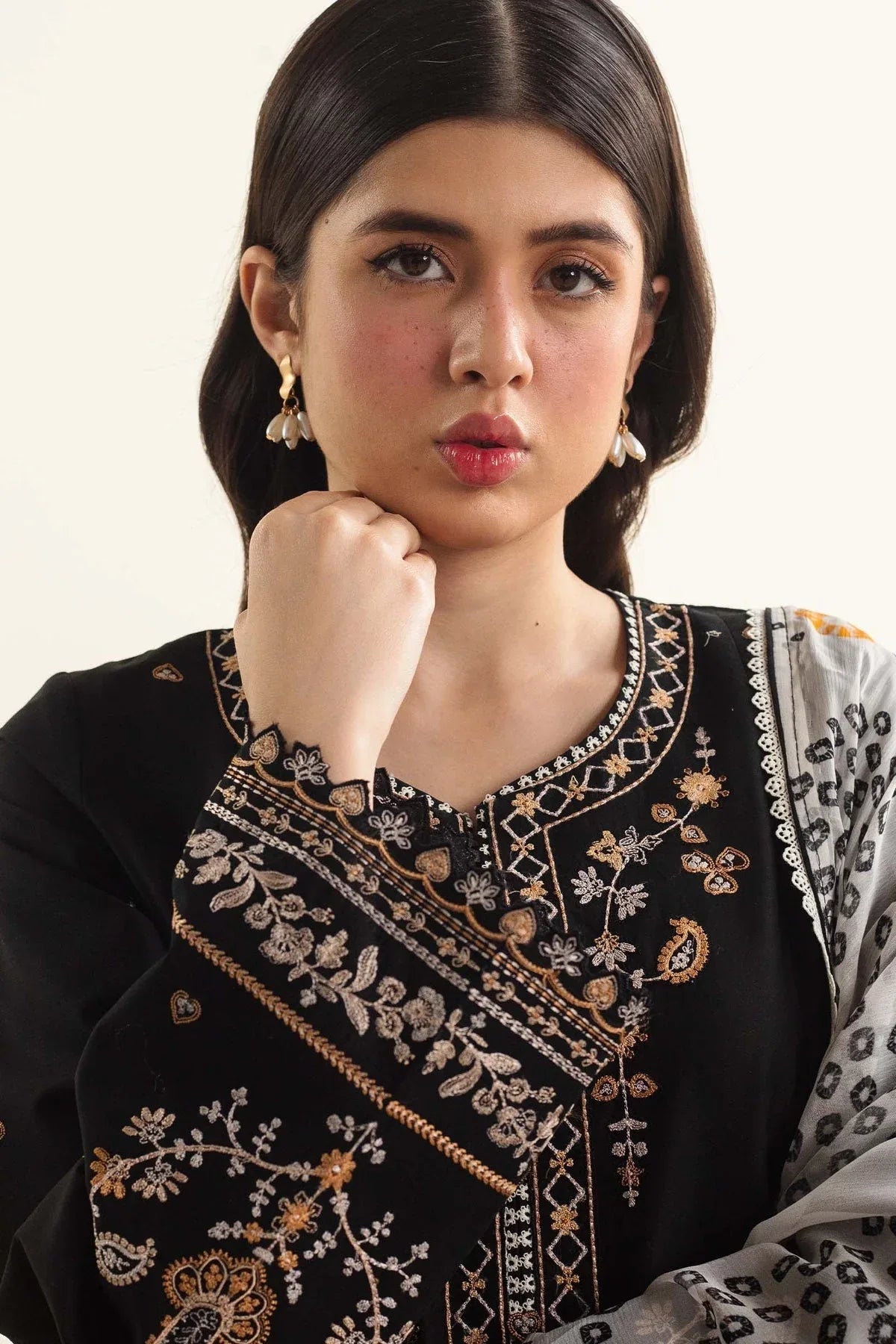 Zara Shahjahan | Coco Lawn Vol 2 | ARELA-7B - Aqsa Fabrics