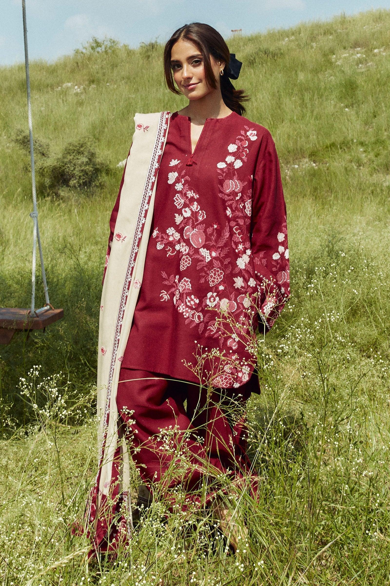 Zara Shahjahan | Coco Winter 24 | Onyx-7A - Aqsa Fabrics