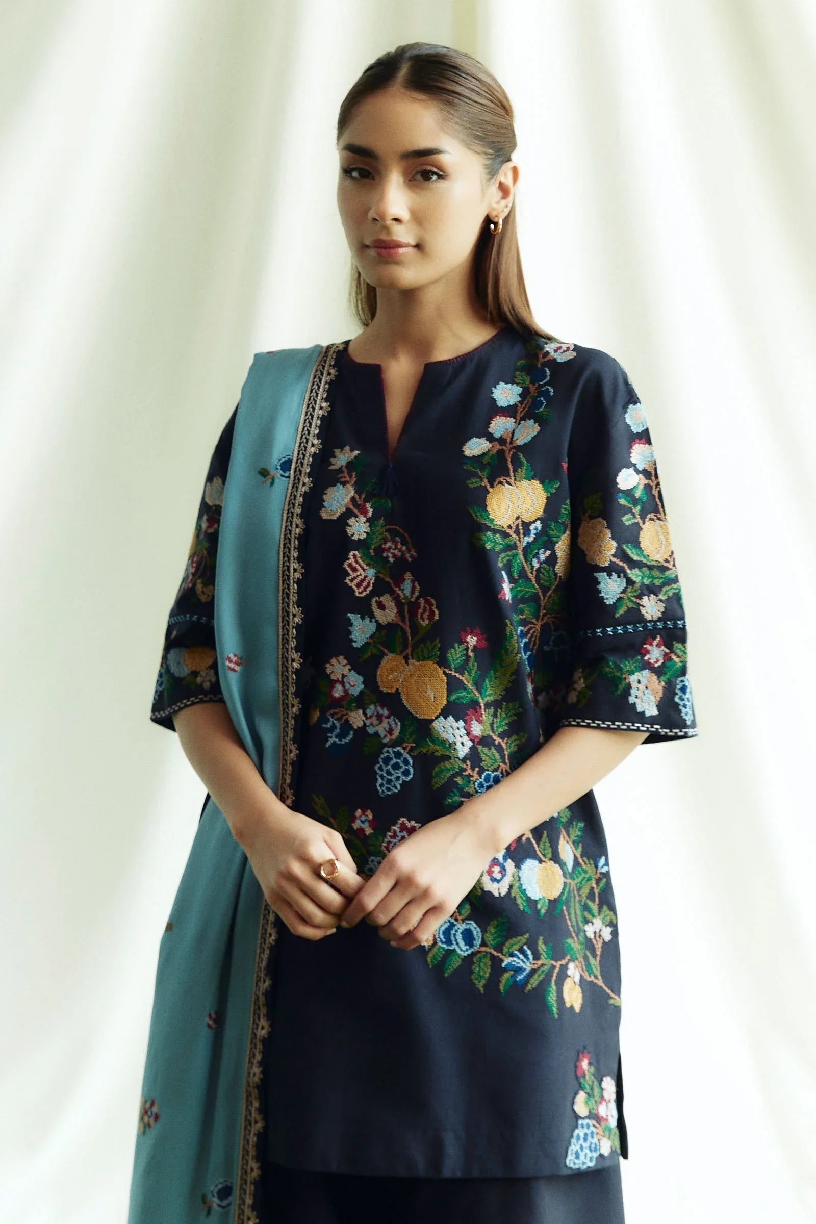 Zara Shahjahan | Coco Winter 24 | Onyx-7B - Aqsa Fabrics
