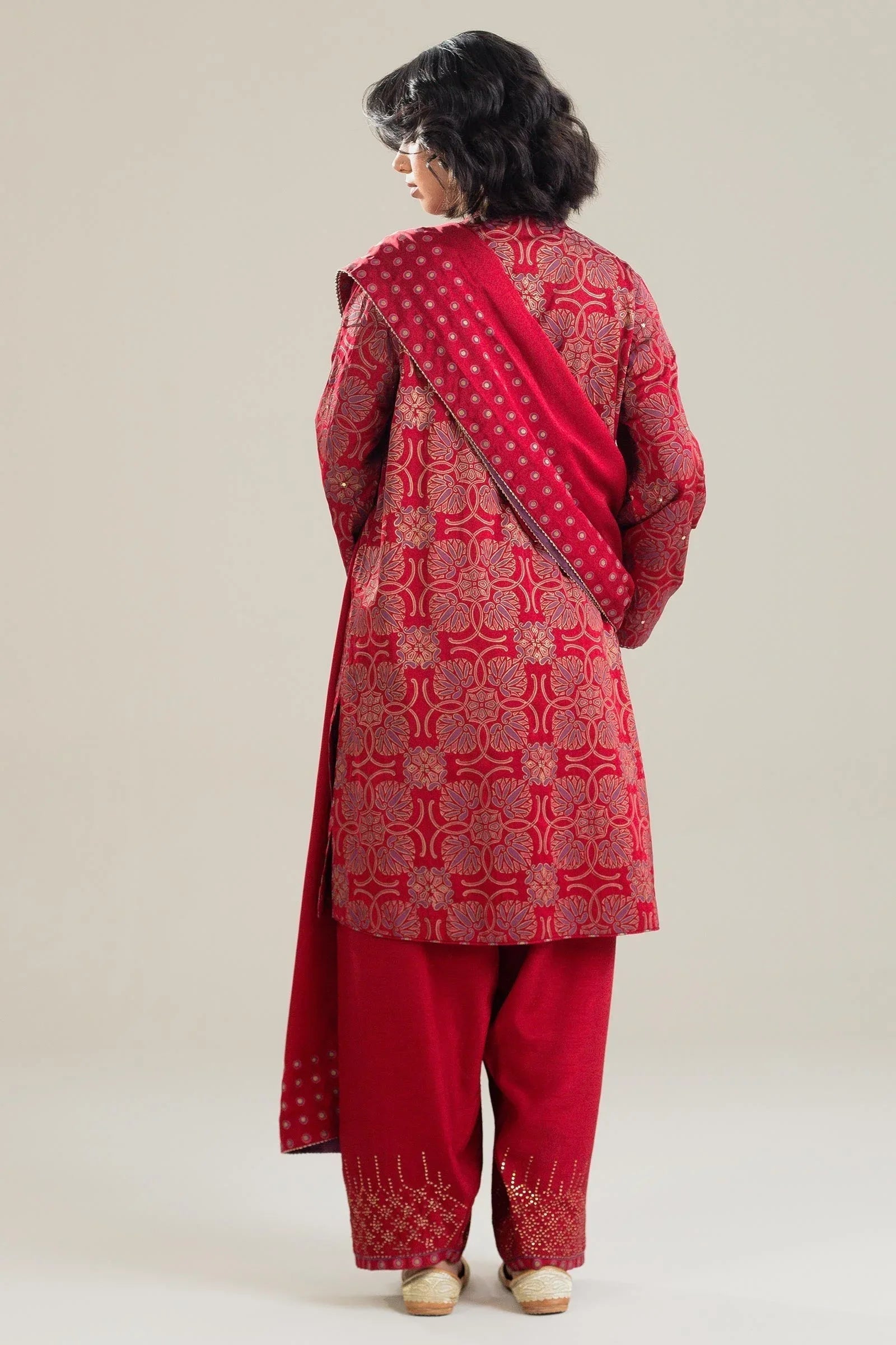 Zara Shahjahan | Handcrafted Suits | ZHC-045 - Aqsa Fabrics