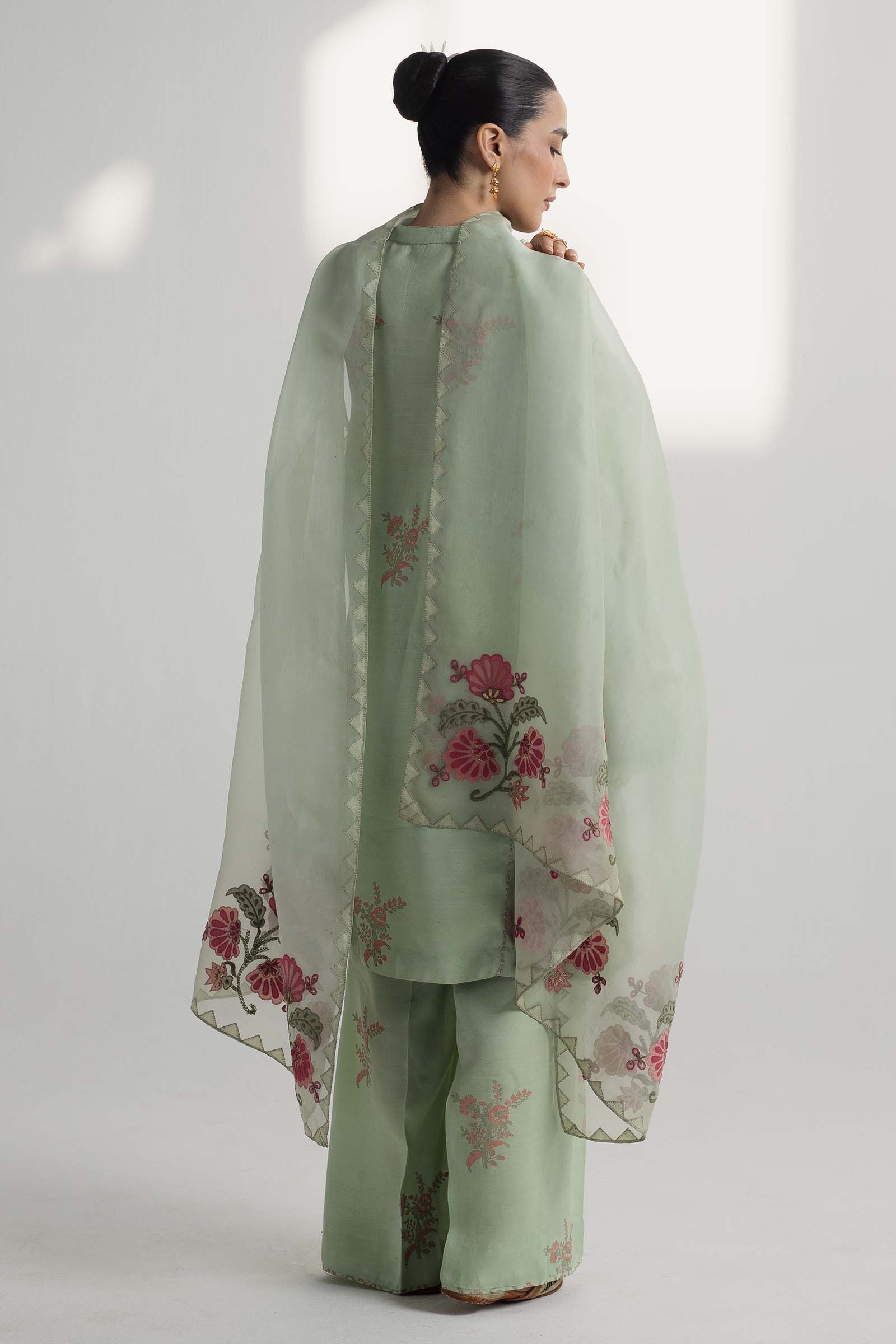 Zara Shahjahan | Handcrafted Suits | ZHC-047 - Aqsa Fabrics