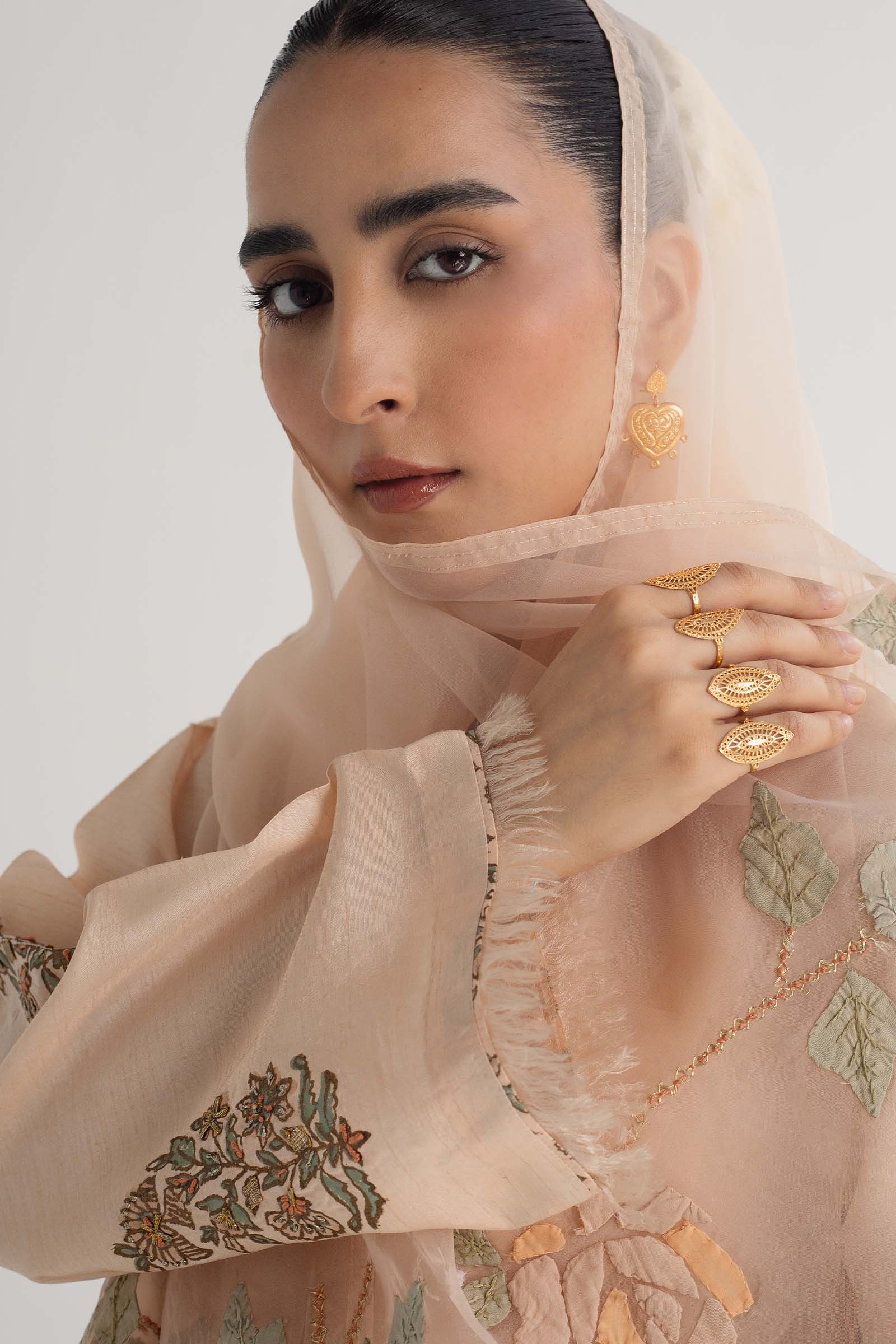 Zara Shahjahan | Handcrafted Suits | ZHC-049 - Aqsa Fabrics