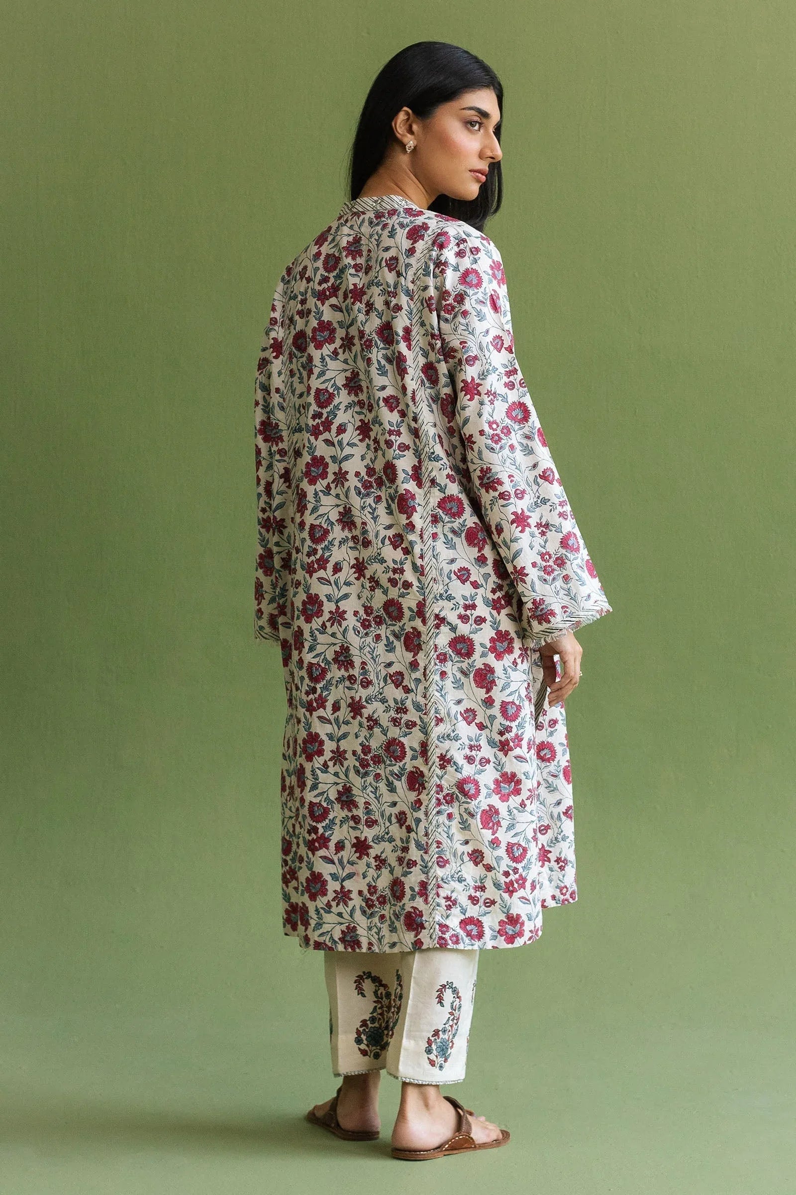Zara Shahjahan | Handcrafted Suits | ZHC-053 - Aqsa Fabrics