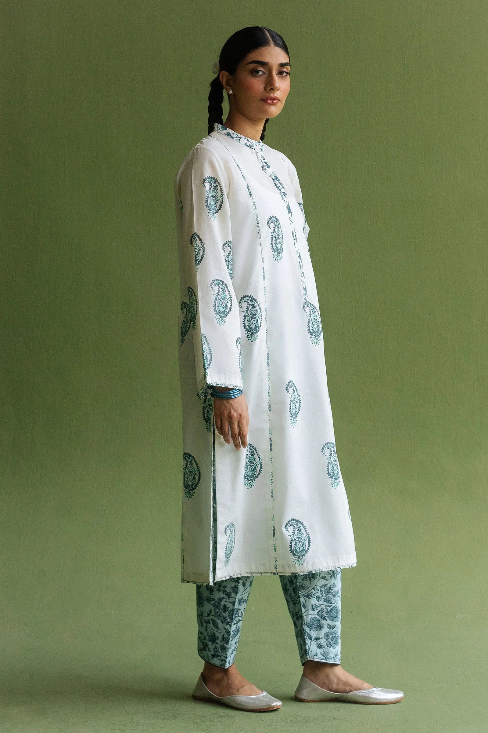 Zara Shahjahan | Handcrafted Suits | ZHC-054 - Aqsa Fabrics