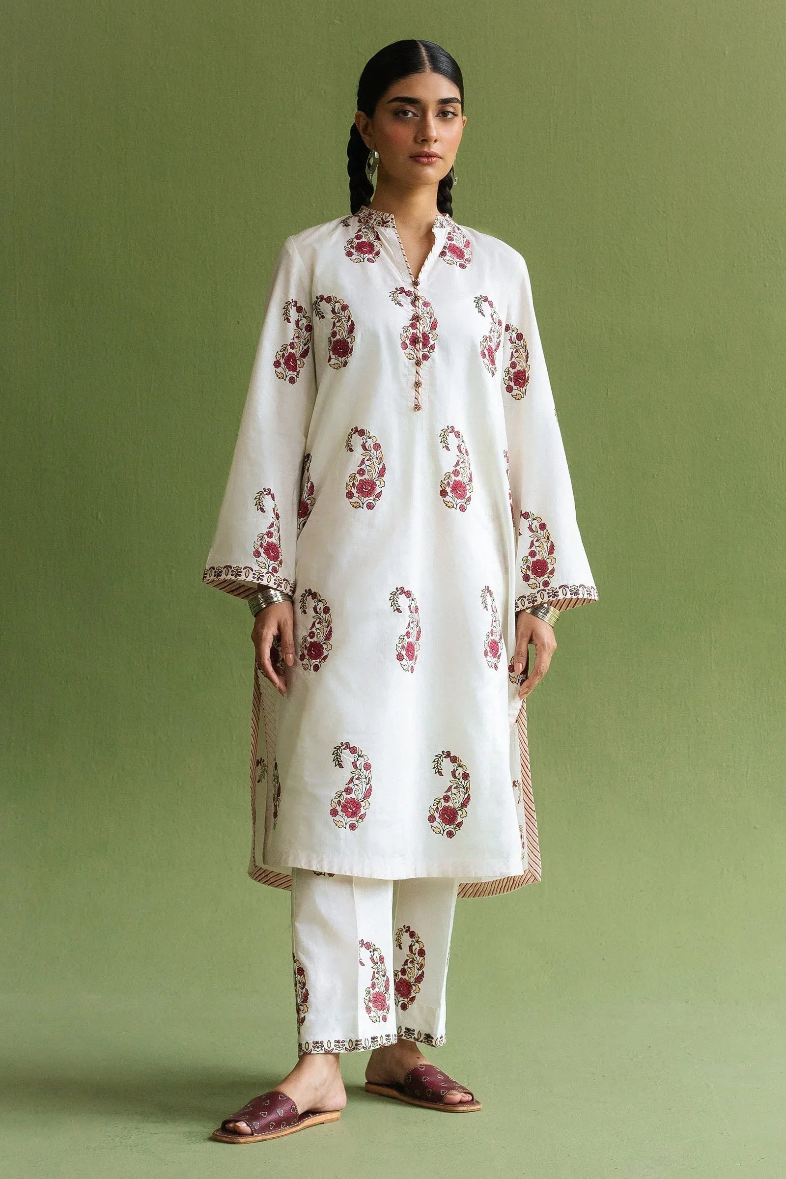 Zara Shahjahan | Handcrafted Suits | ZHC-055 - Aqsa Fabrics