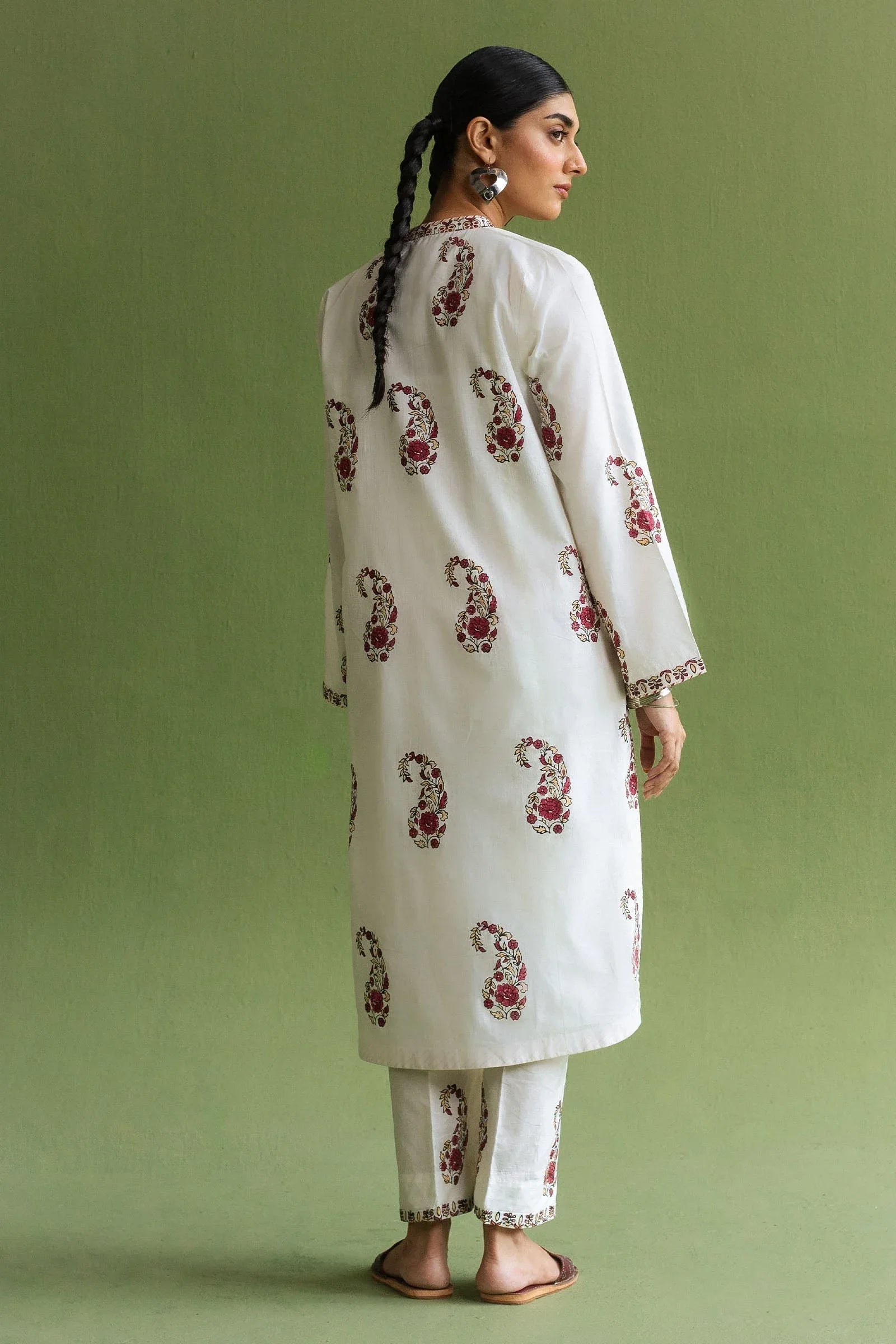 Zara Shahjahan | Handcrafted Suits | ZHC-055 - Aqsa Fabrics
