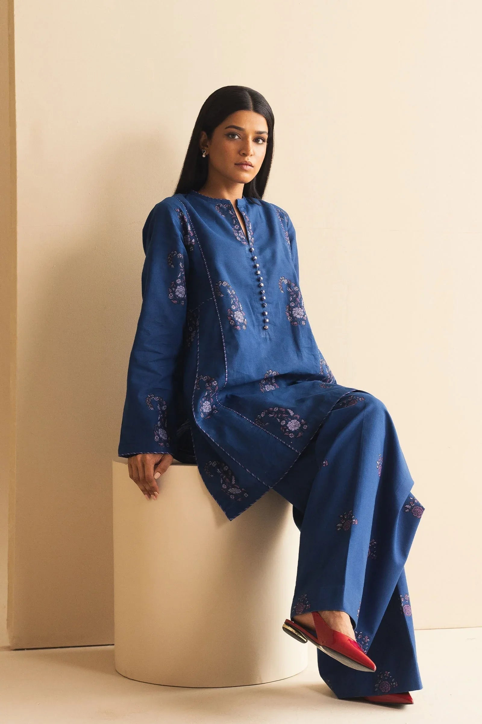 Zara Shahjahan | Handcrafted Suits | ZHC-056 - Aqsa Fabrics