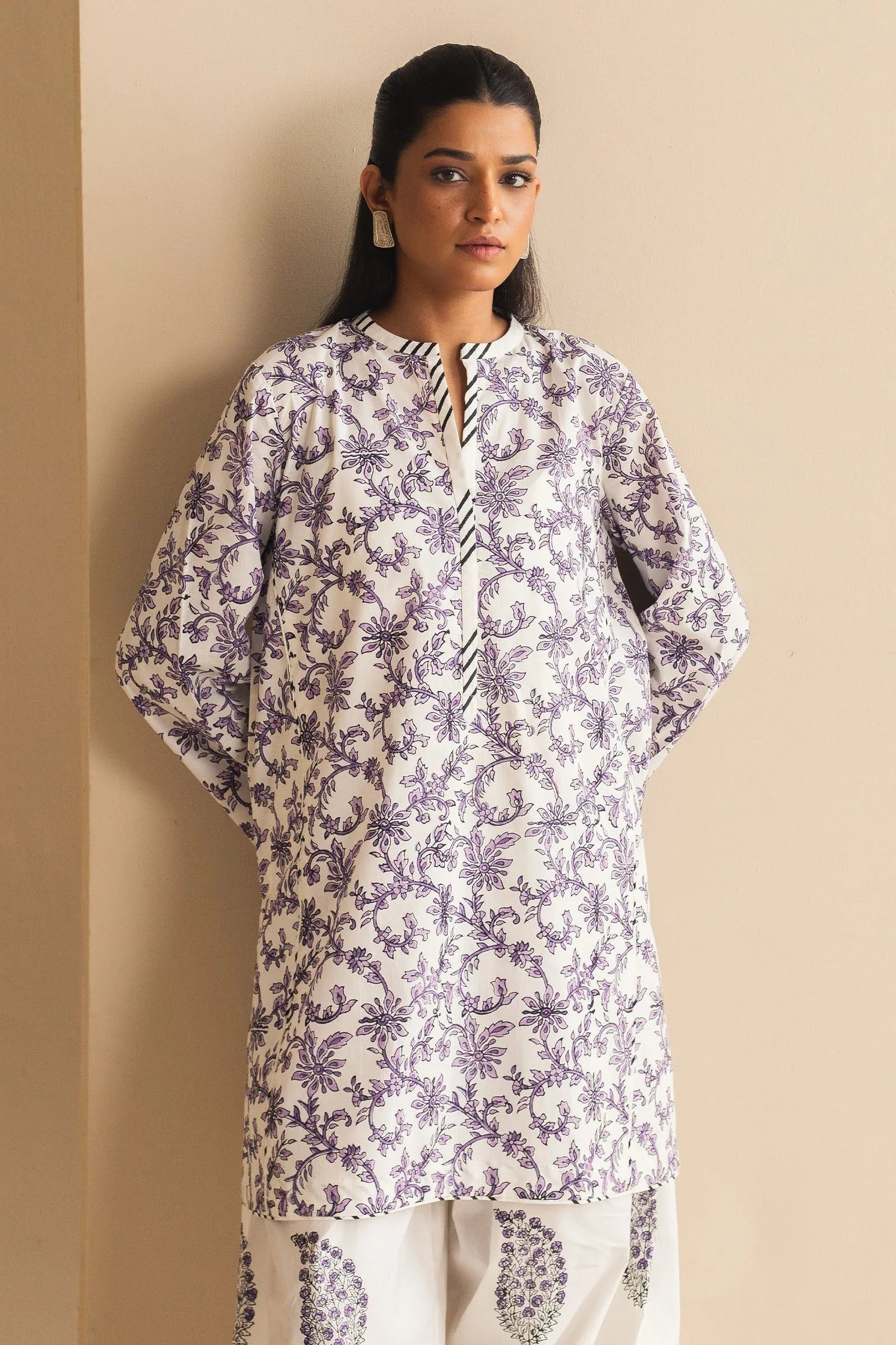 Zara Shahjahan | Handcrafted Suits | ZHC-059 - Aqsa Fabrics