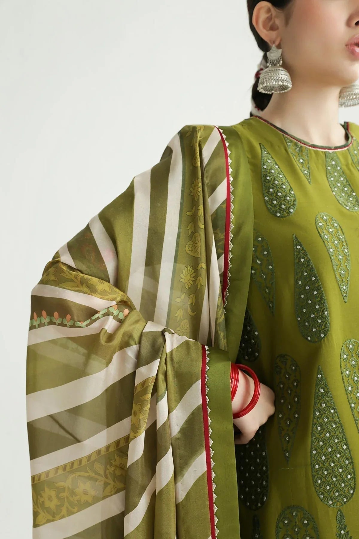 Zara Shahjahan | Luxury Lawn 24 | AAINA-8B - Aqsa Fabrics