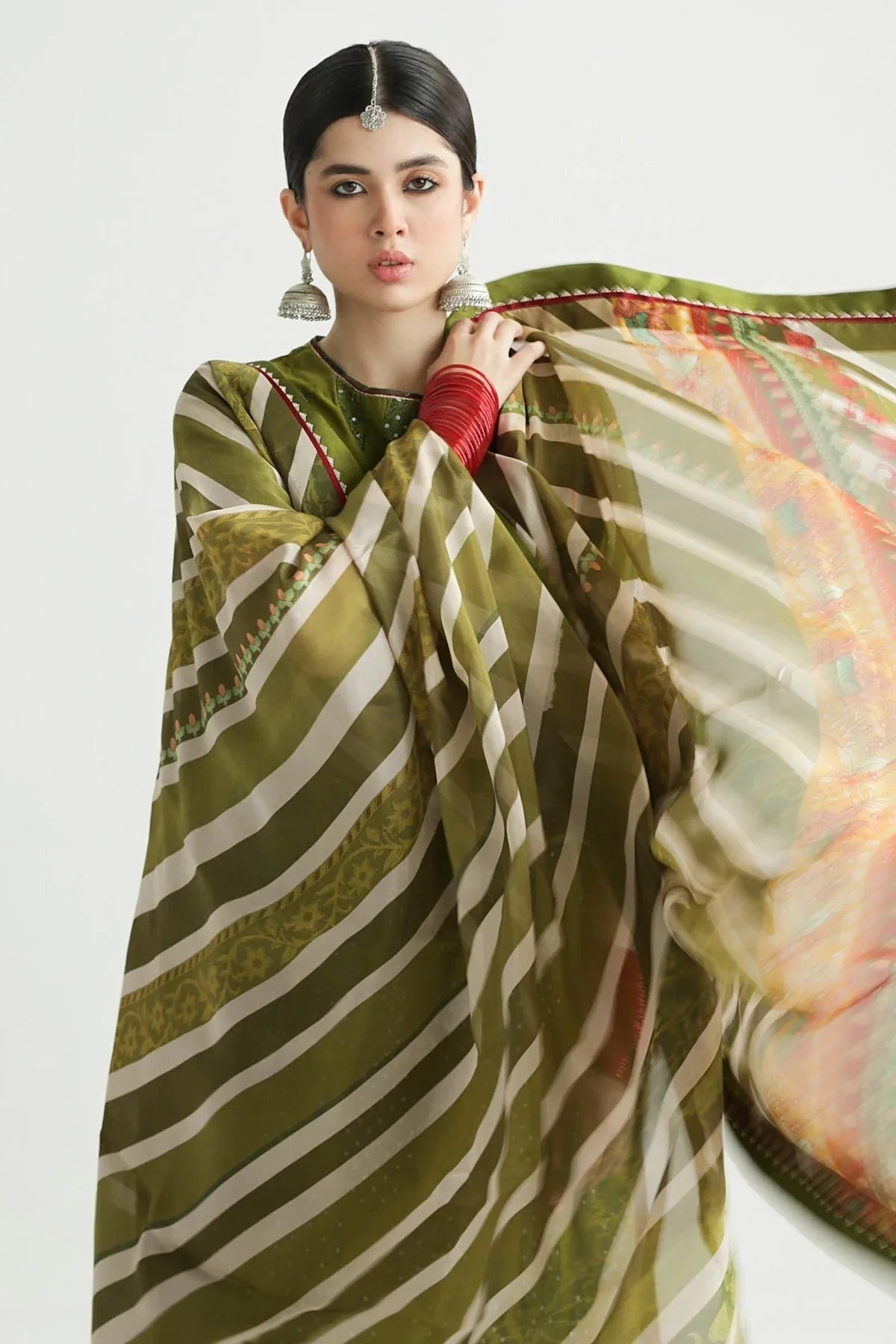 Zara Shahjahan | Luxury Lawn 24 | AAINA-8B - Aqsa Fabrics