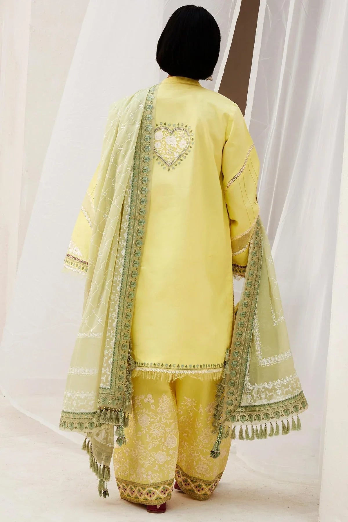 Zara Shahjahan | Luxury Lawn 24 | DILARA-15A - Aqsa Fabrics
