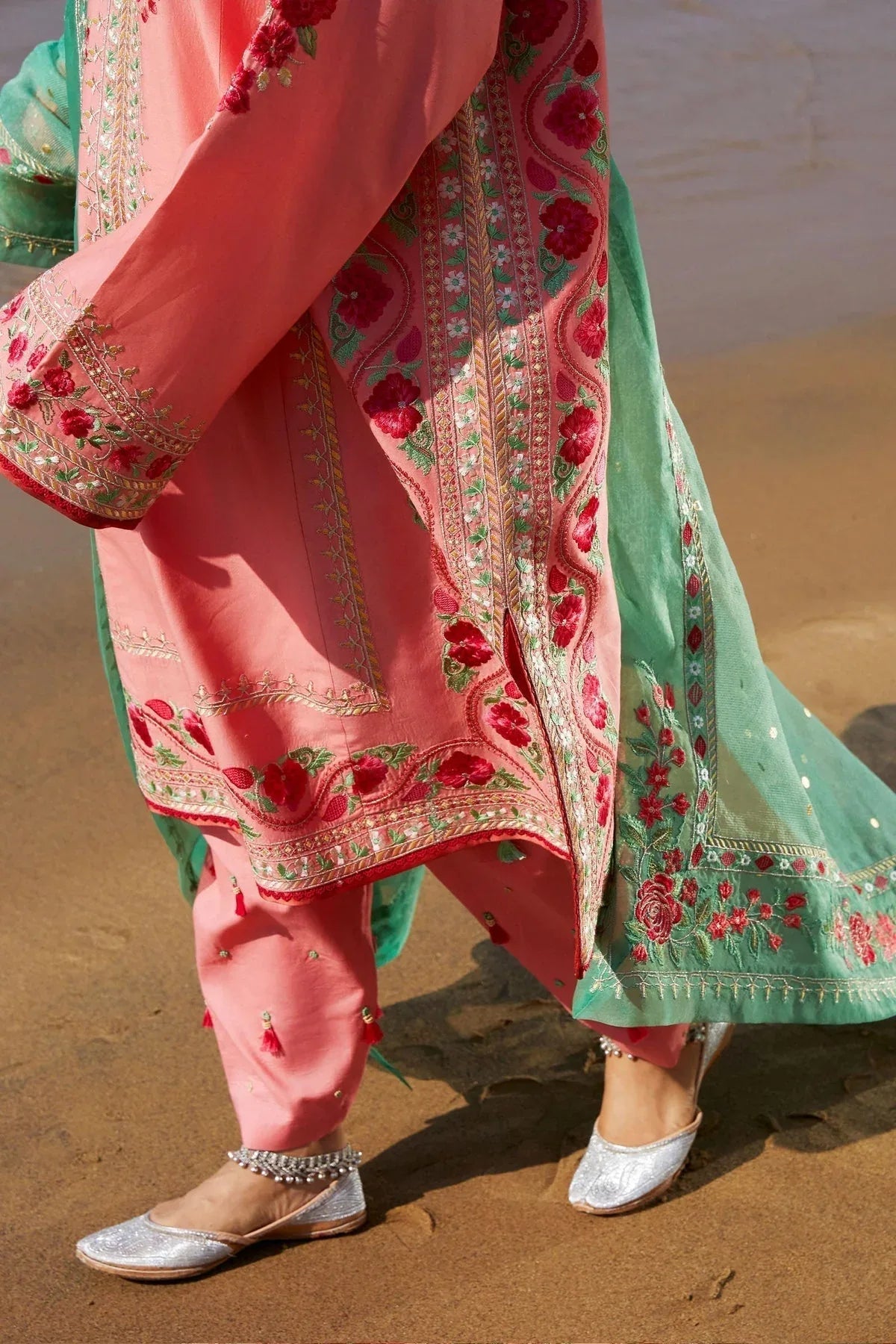 Zara Shahjahan | Luxury Lawn 24 | JIYA-6A - Aqsa Fabrics