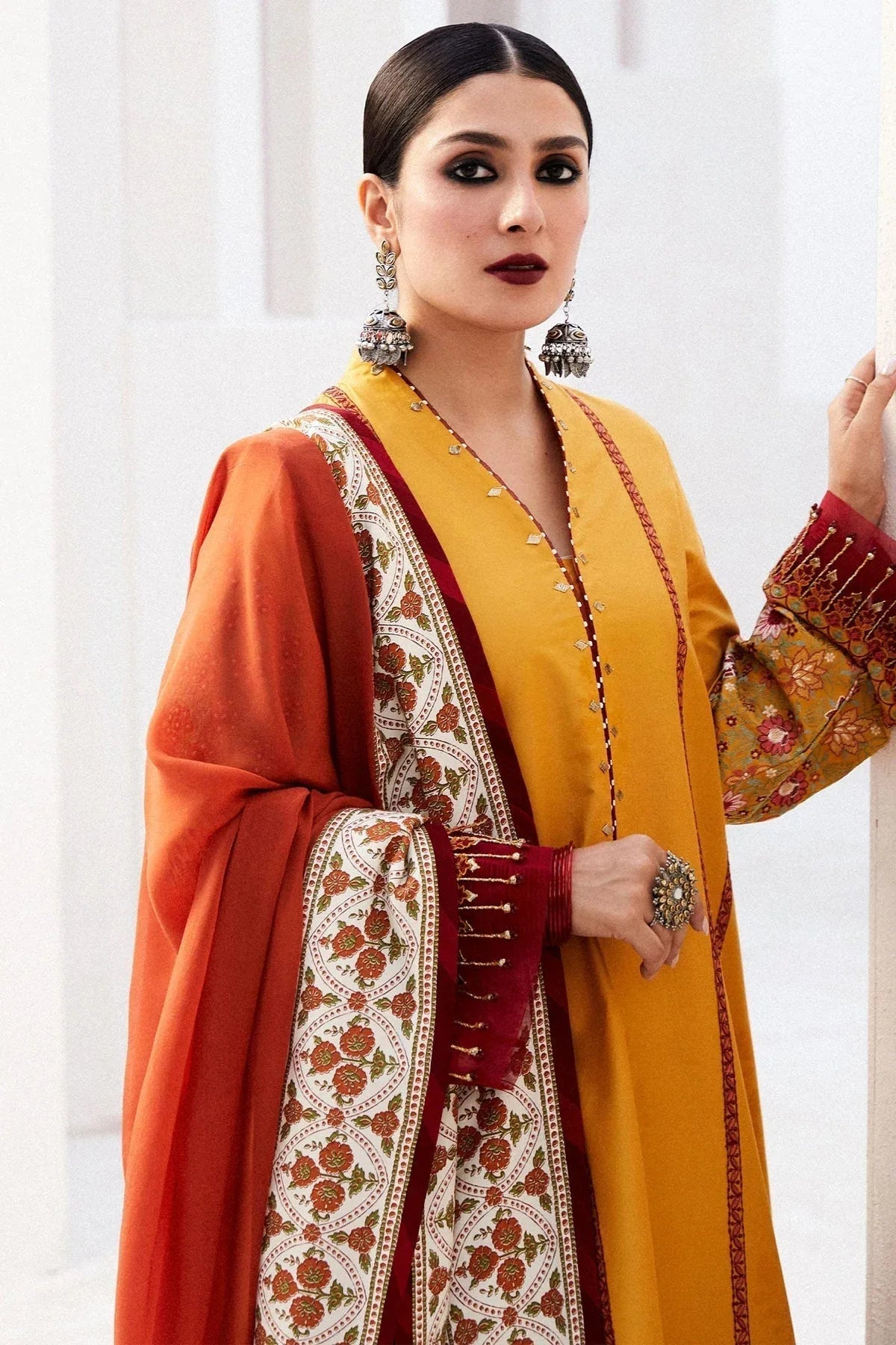 Zara Shahjahan | Luxury Lawn 24 | SANDAL-10A - Aqsa Fabrics