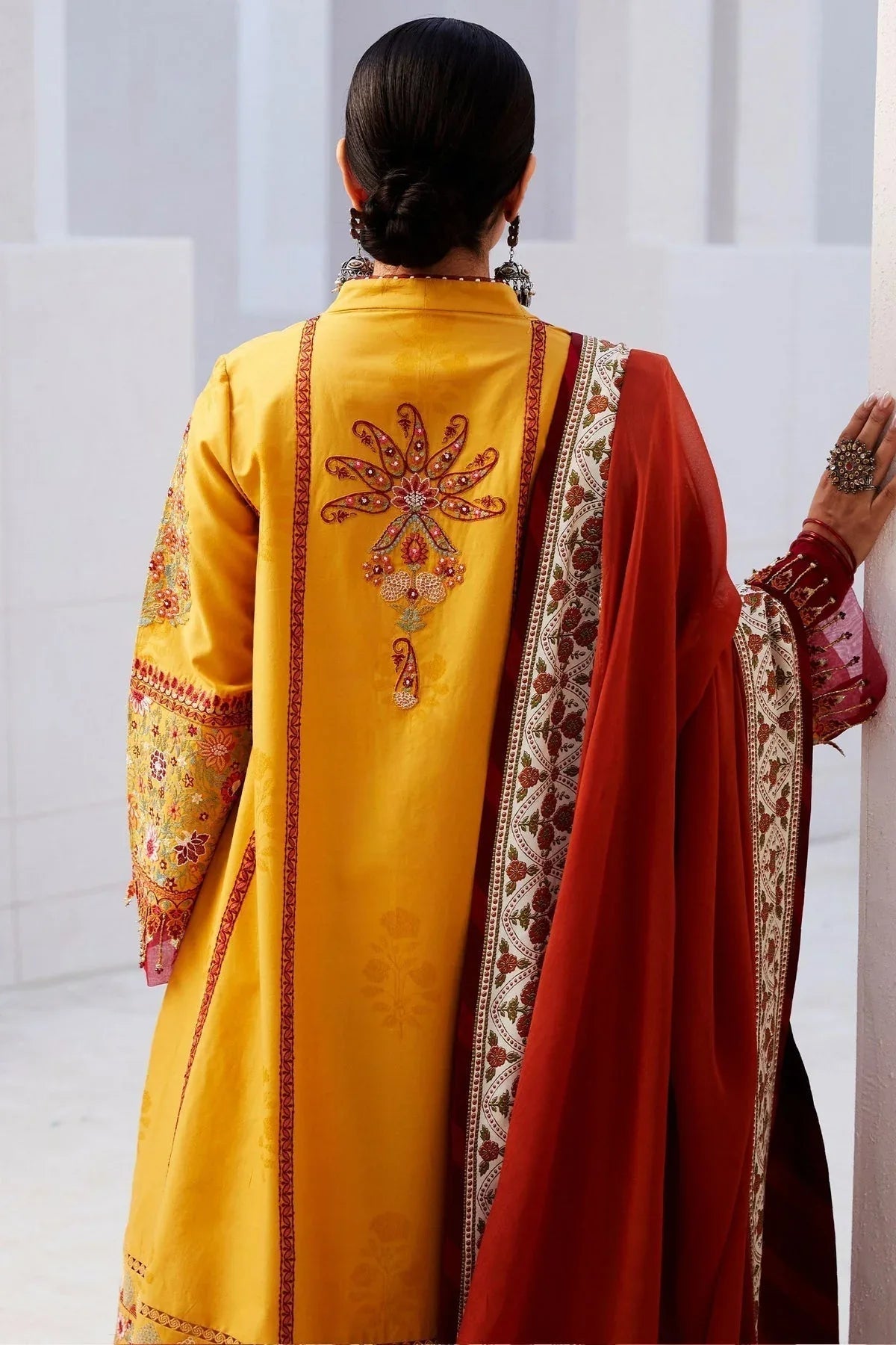 Zara Shahjahan | Luxury Lawn 24 | SANDAL-10A - Aqsa Fabrics