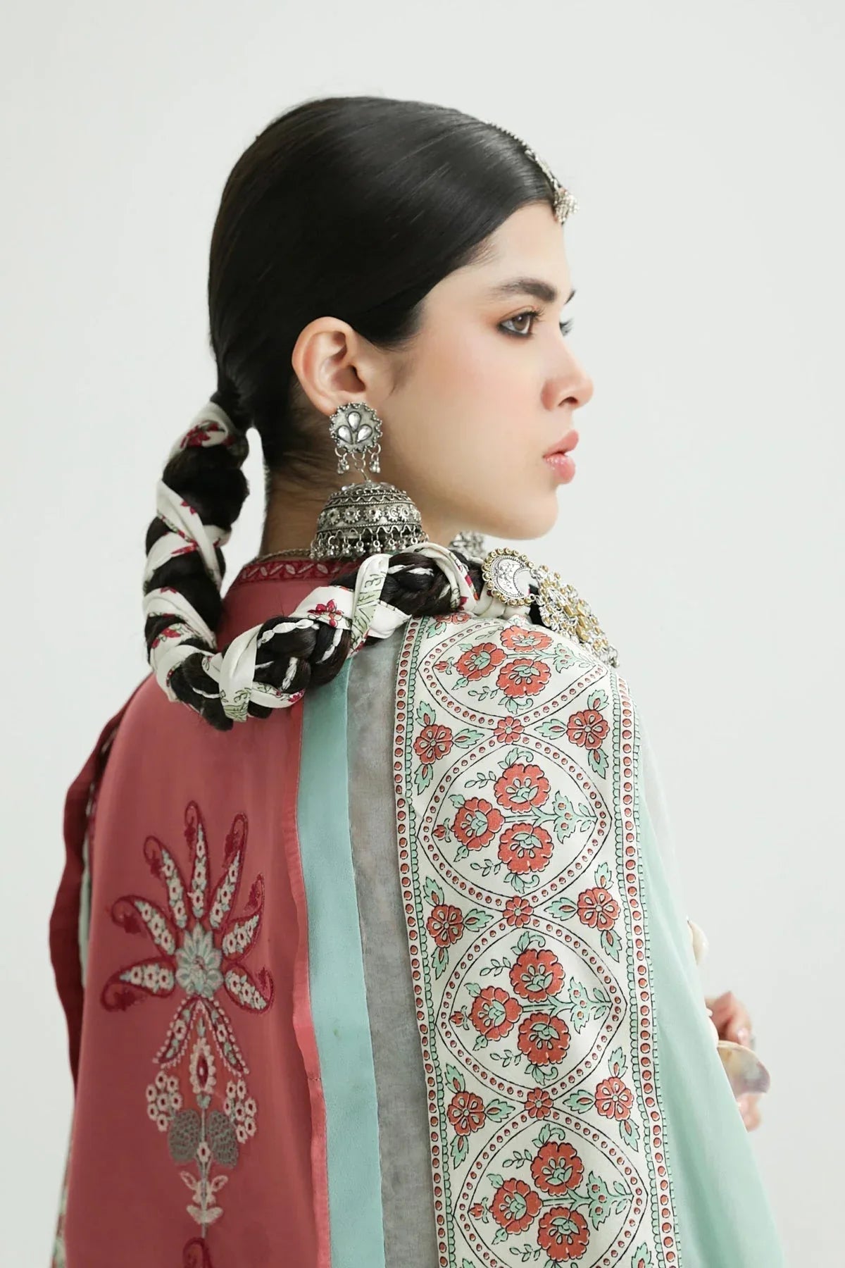 Zara Shahjahan | Luxury Lawn 24 | SANDAL-10B - Aqsa Fabrics