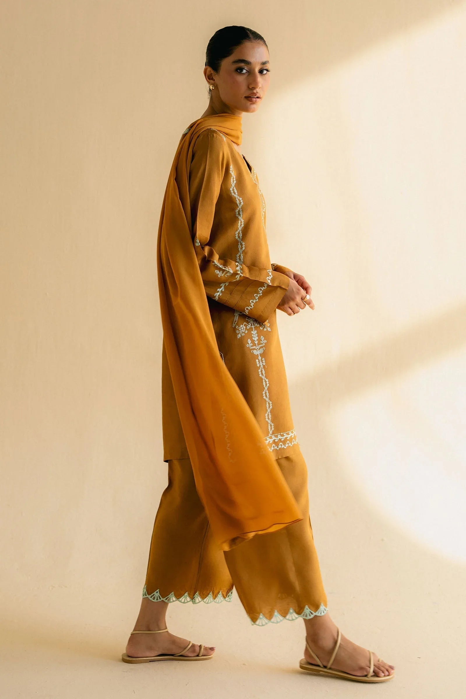 Zara Shahjahan | Pret Wear | ZC-2103 - Aqsa Fabrics