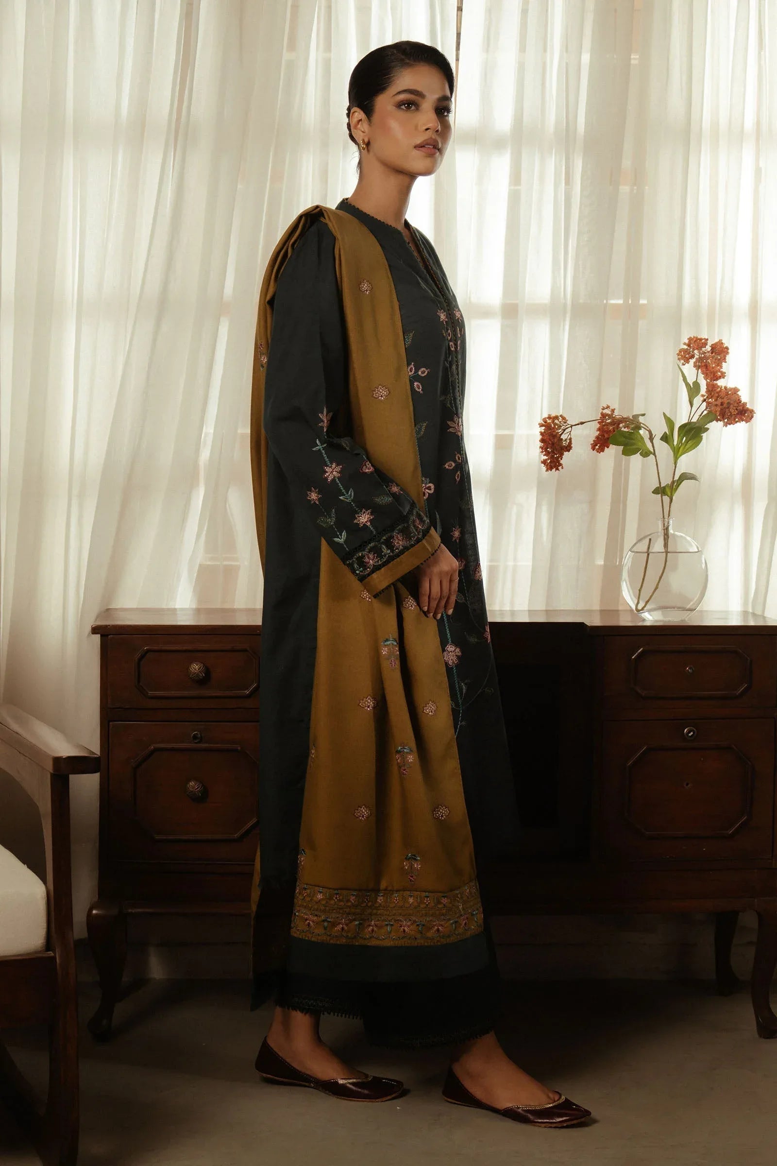 Zara Shahjahan | Pret Wear | ZC-2123 - Aqsa Fabrics