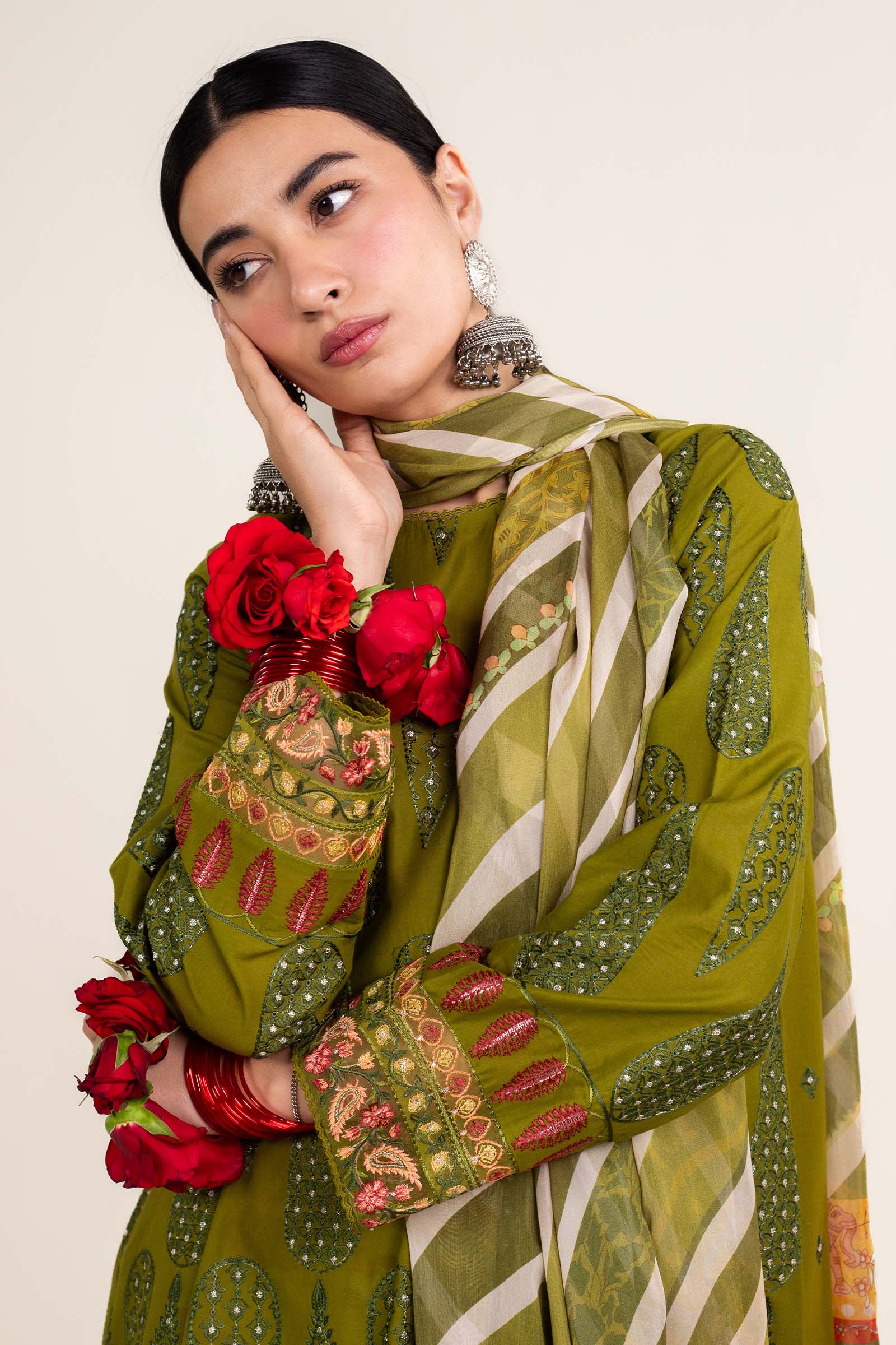 Zara Shahjahan | Stitched Lawn 24 | SL-AINA-8B - Aqsa Fabrics