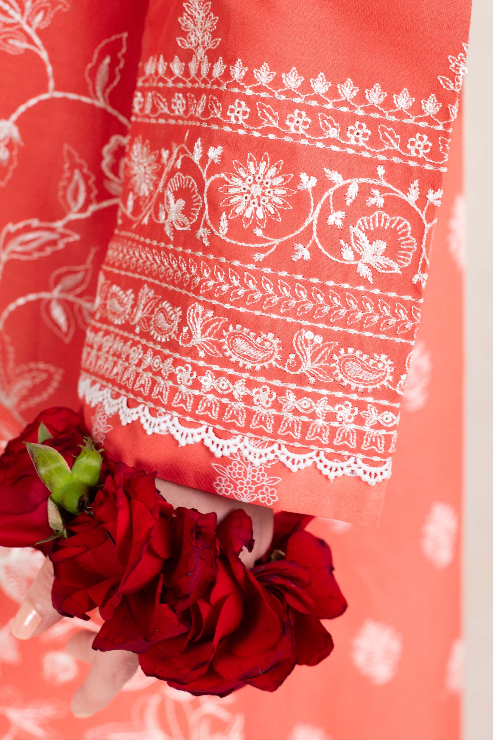 Zara Shahjahan | Stitched Lawn 24 | SL-MAHI-1A - Aqsa Fabrics